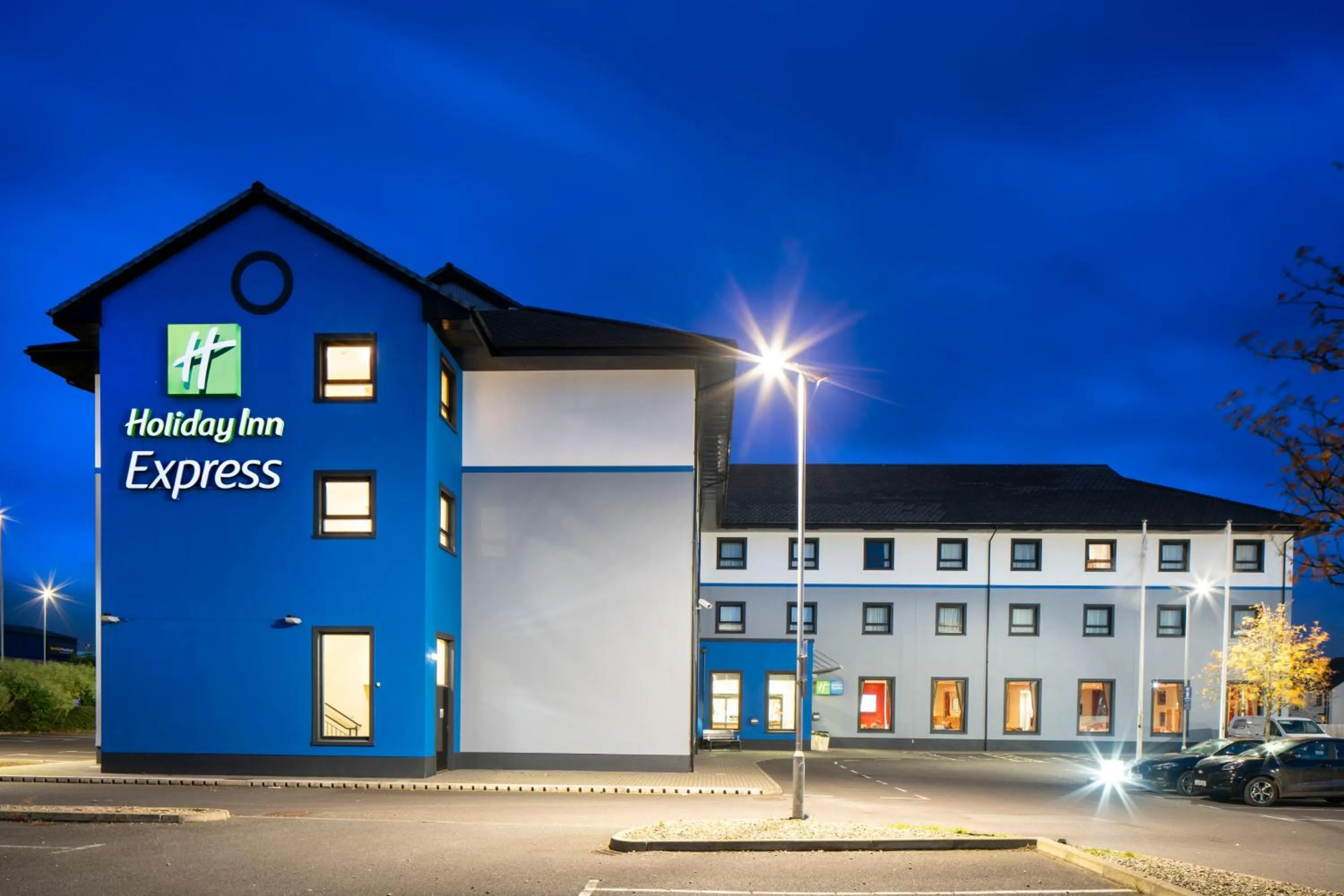 Property building in Holiday Inn Express Antrim by IHG