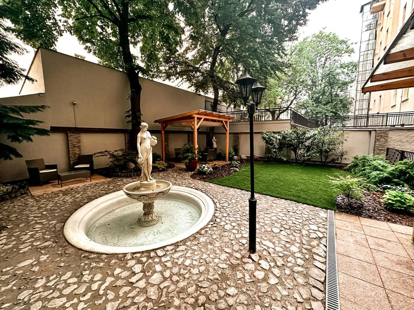 Property building in Alfons Boutique Hotel