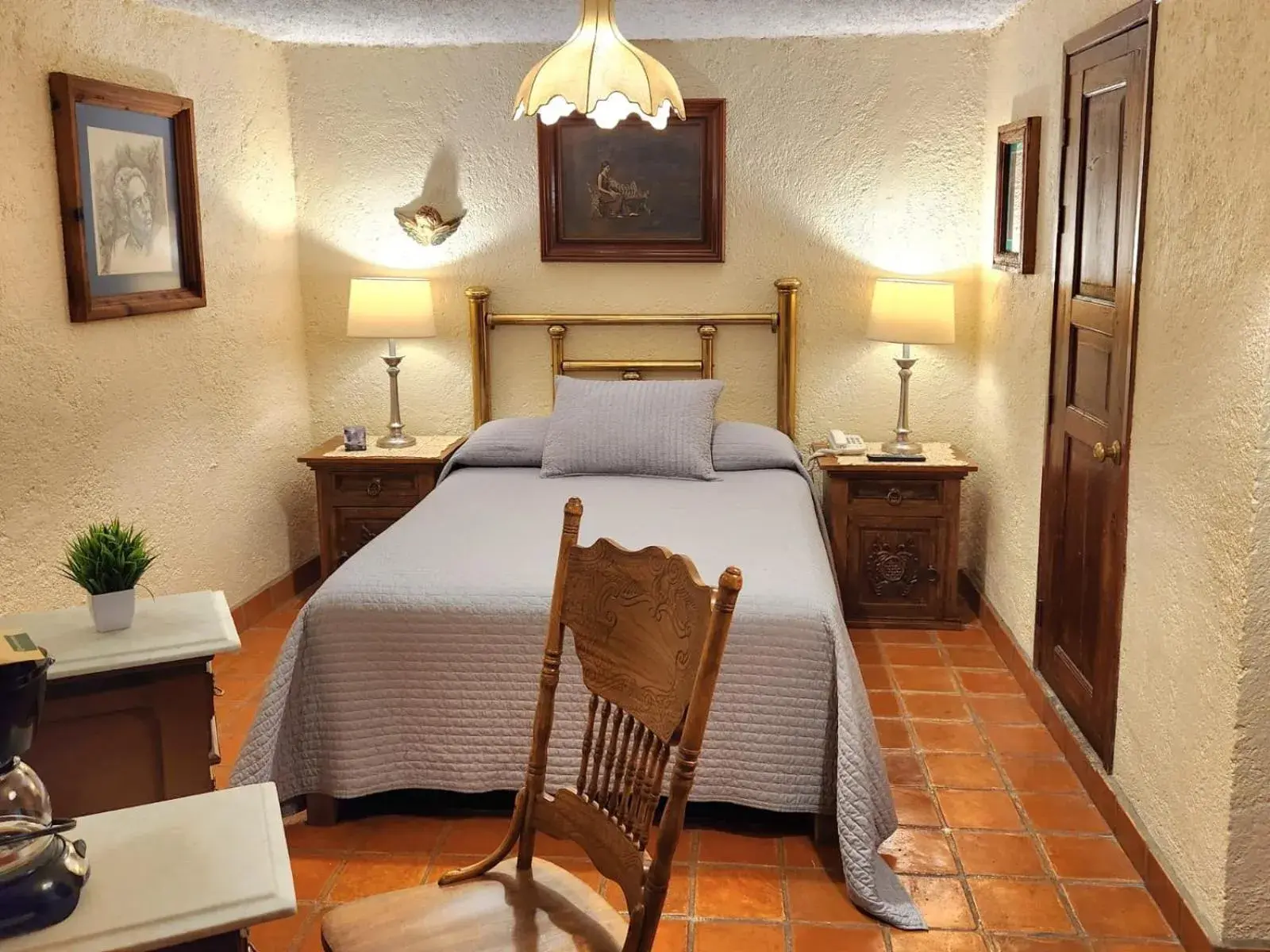 Standard Room in El Meson de los Poetas Standard Room in El Meson de los Poetas