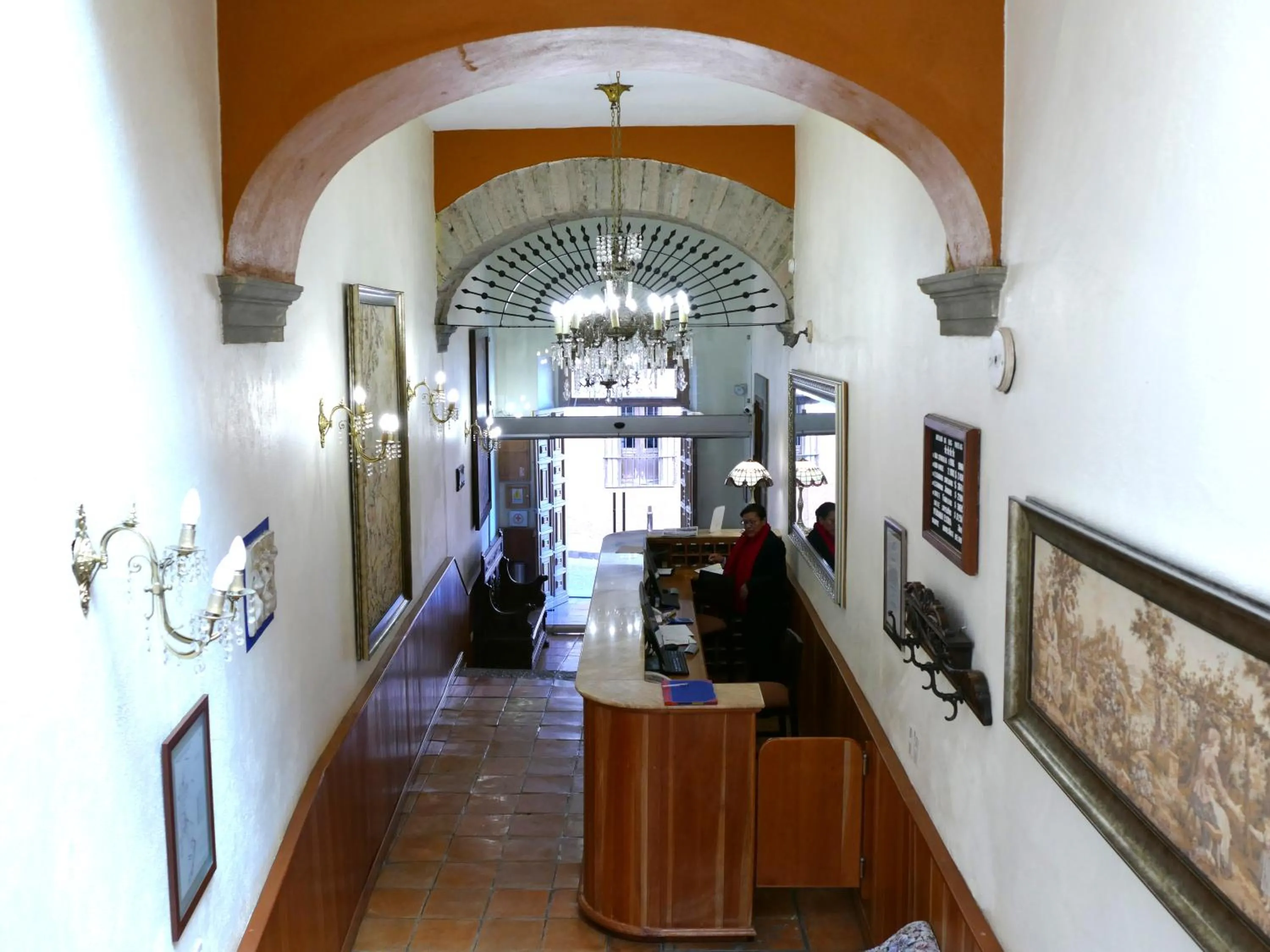 Lobby or reception in El Meson de los Poetas