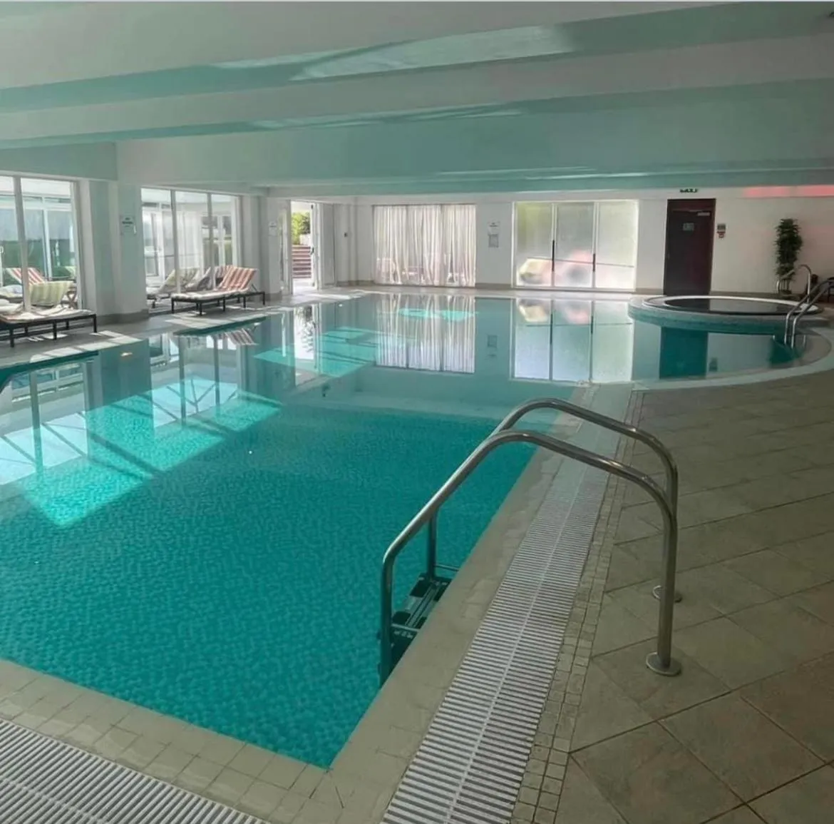 Swimming pool in Towers Hotel & Spa