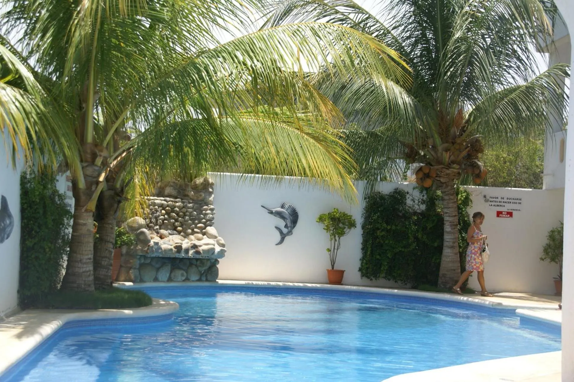 Swimming pool in Hotel Bahia Huatulco