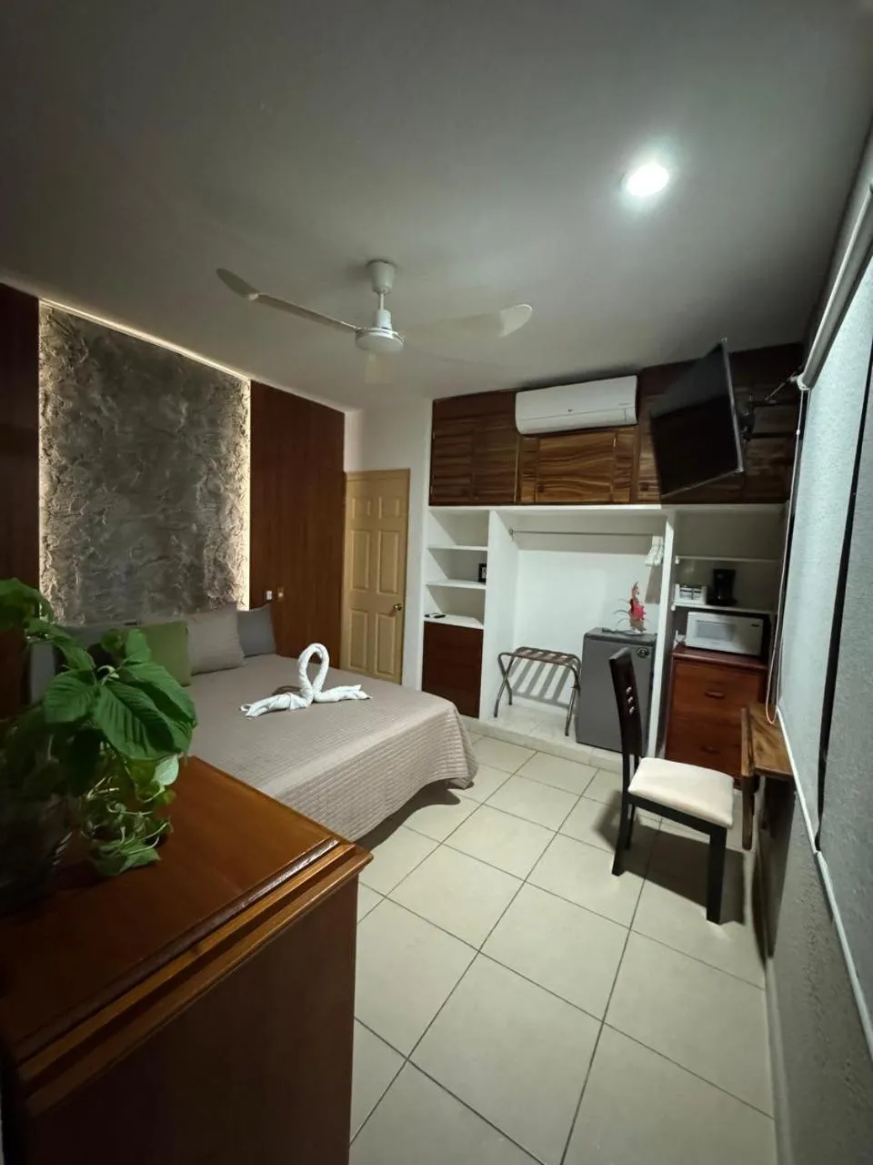 Bed in Hotel Bahia Huatulco