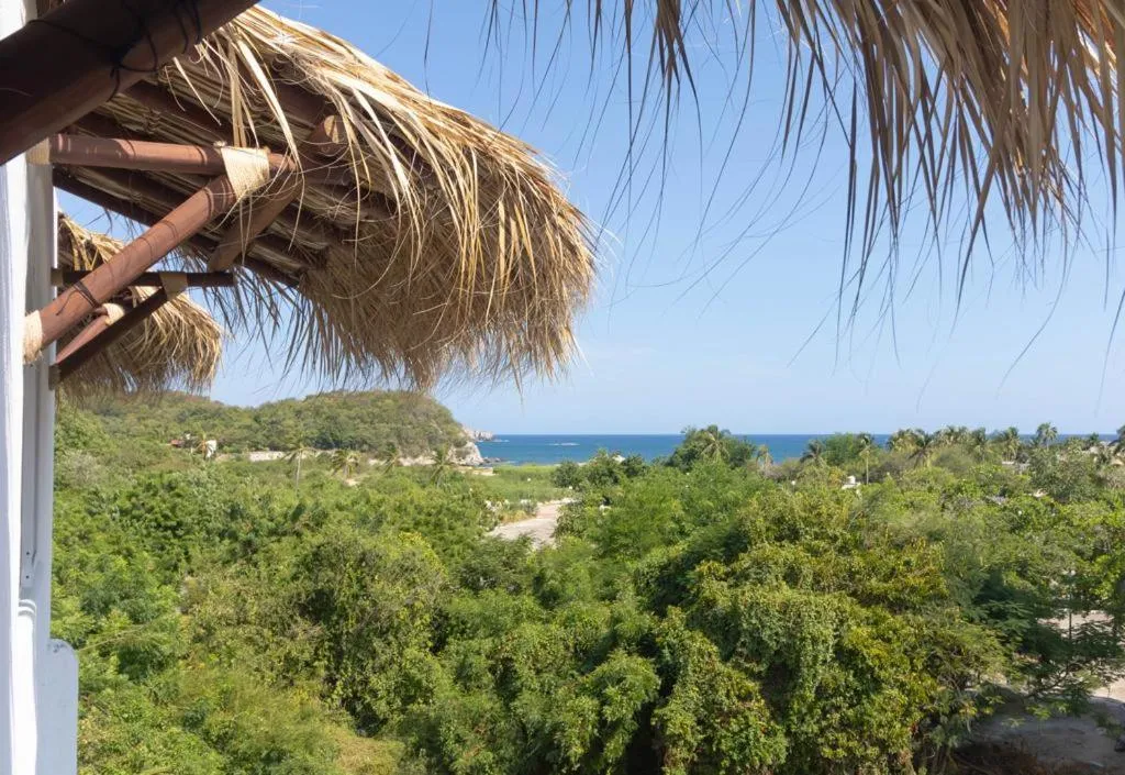 Day in Hotel Bahia Huatulco