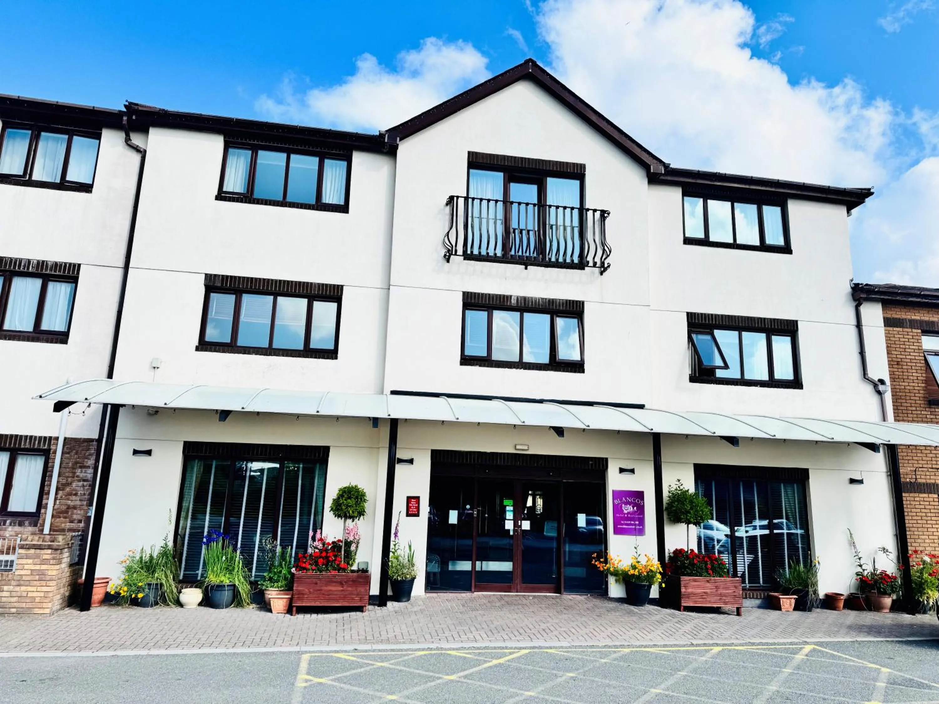 Property building in Blanco's Hotel