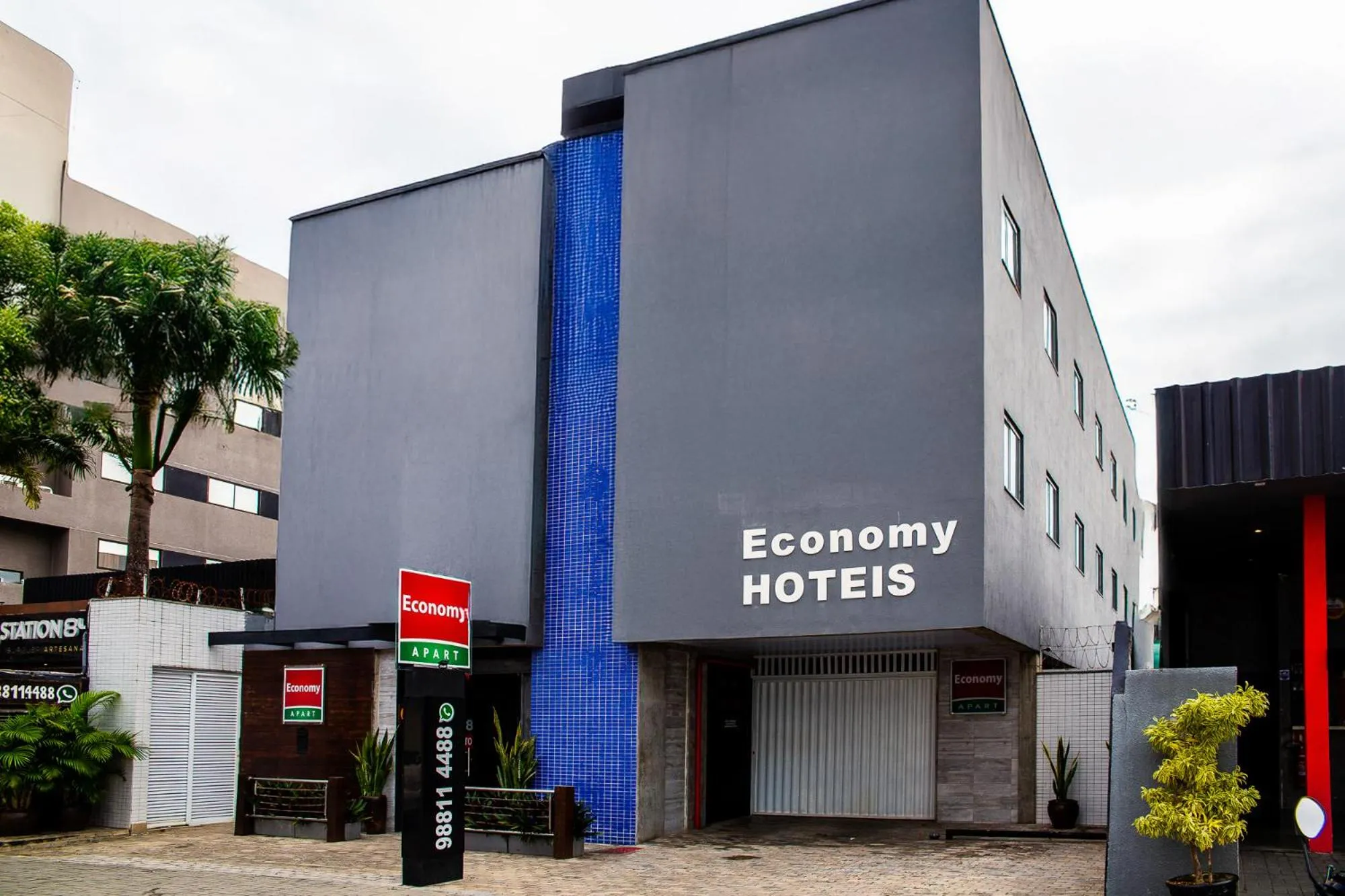 Facade/entrance in Economy Apart