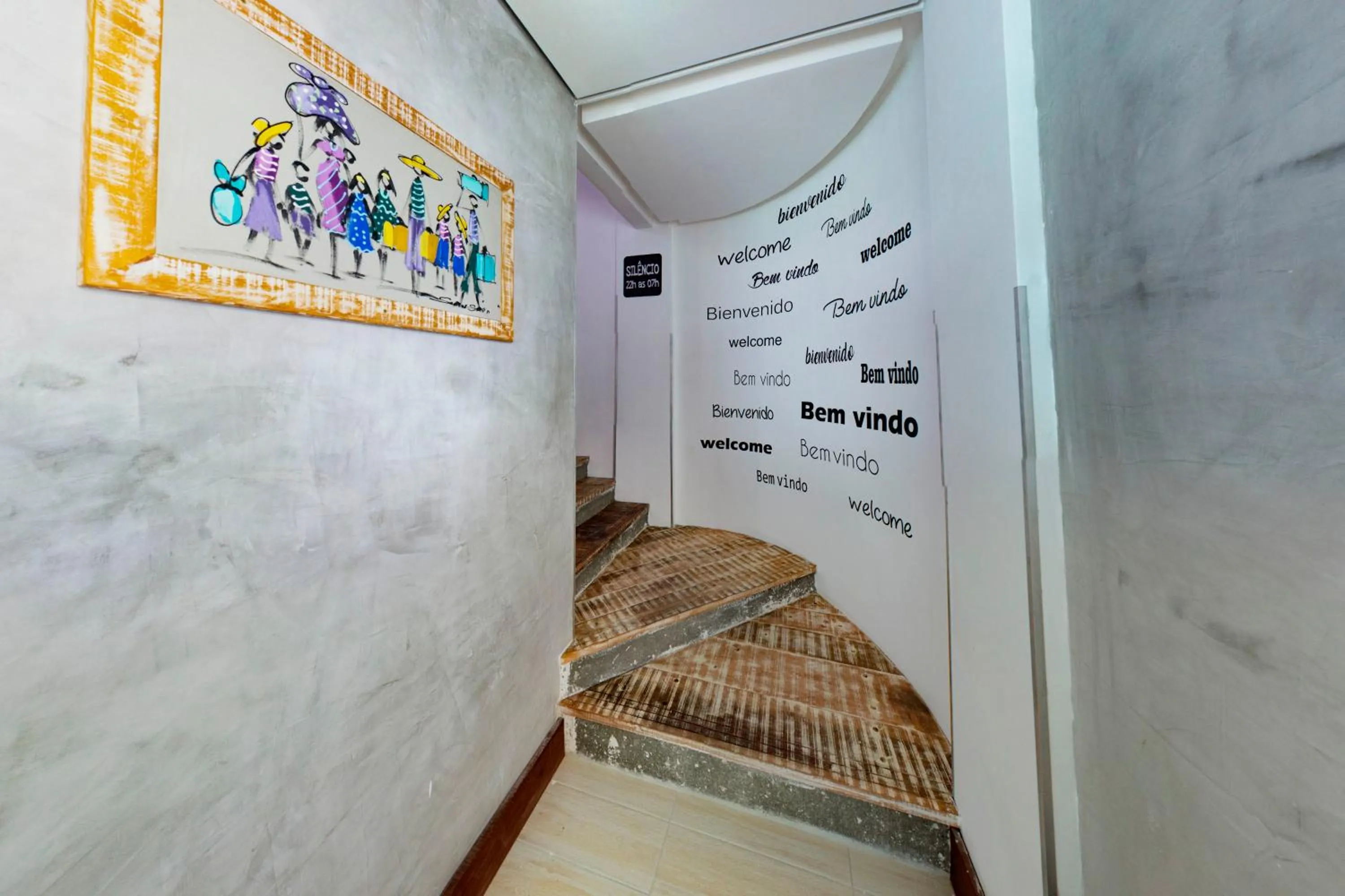 Area and facilities in Economy Apart