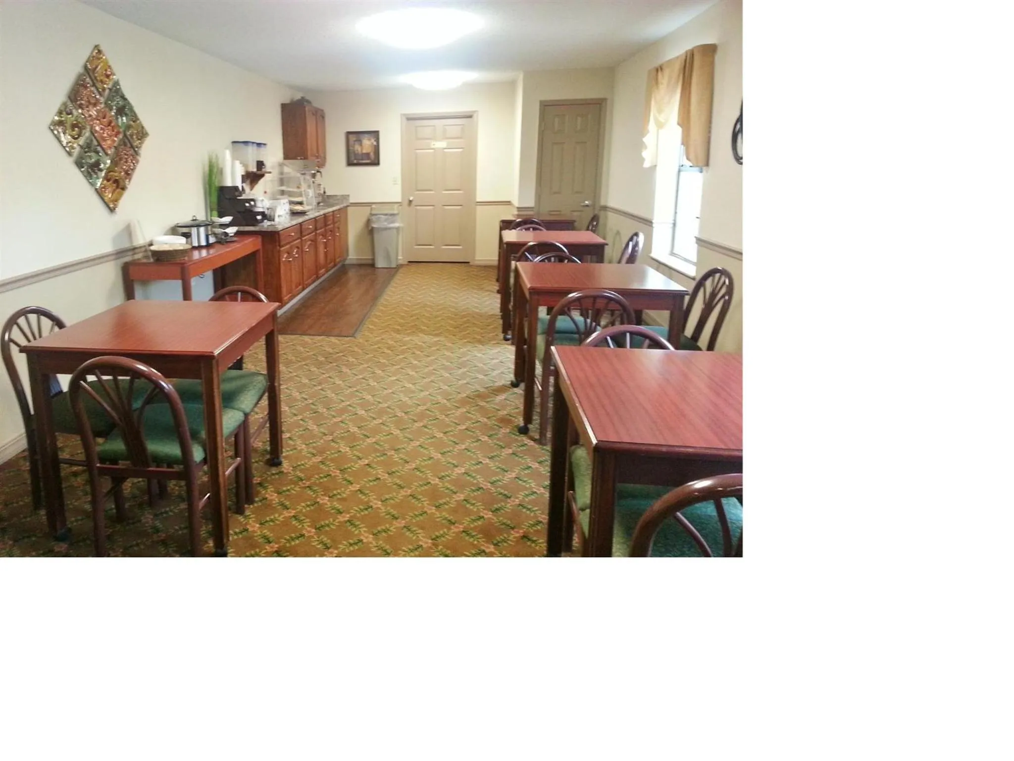 Area and facilities in Americas Best Value Inn & Suites - Little Rock - Maumelle