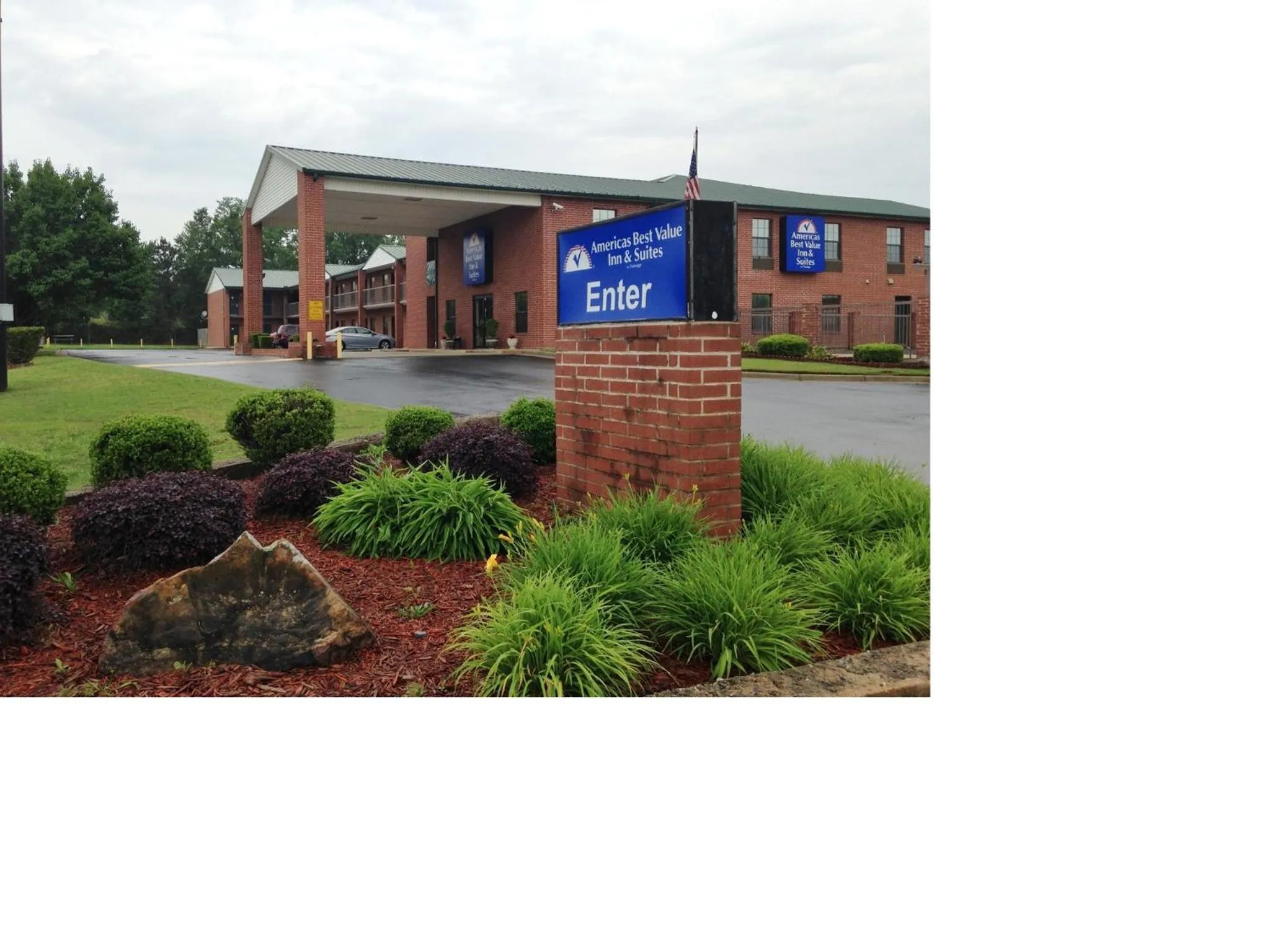 Facade/entrance in Americas Best Value Inn & Suites - Little Rock - Maumelle