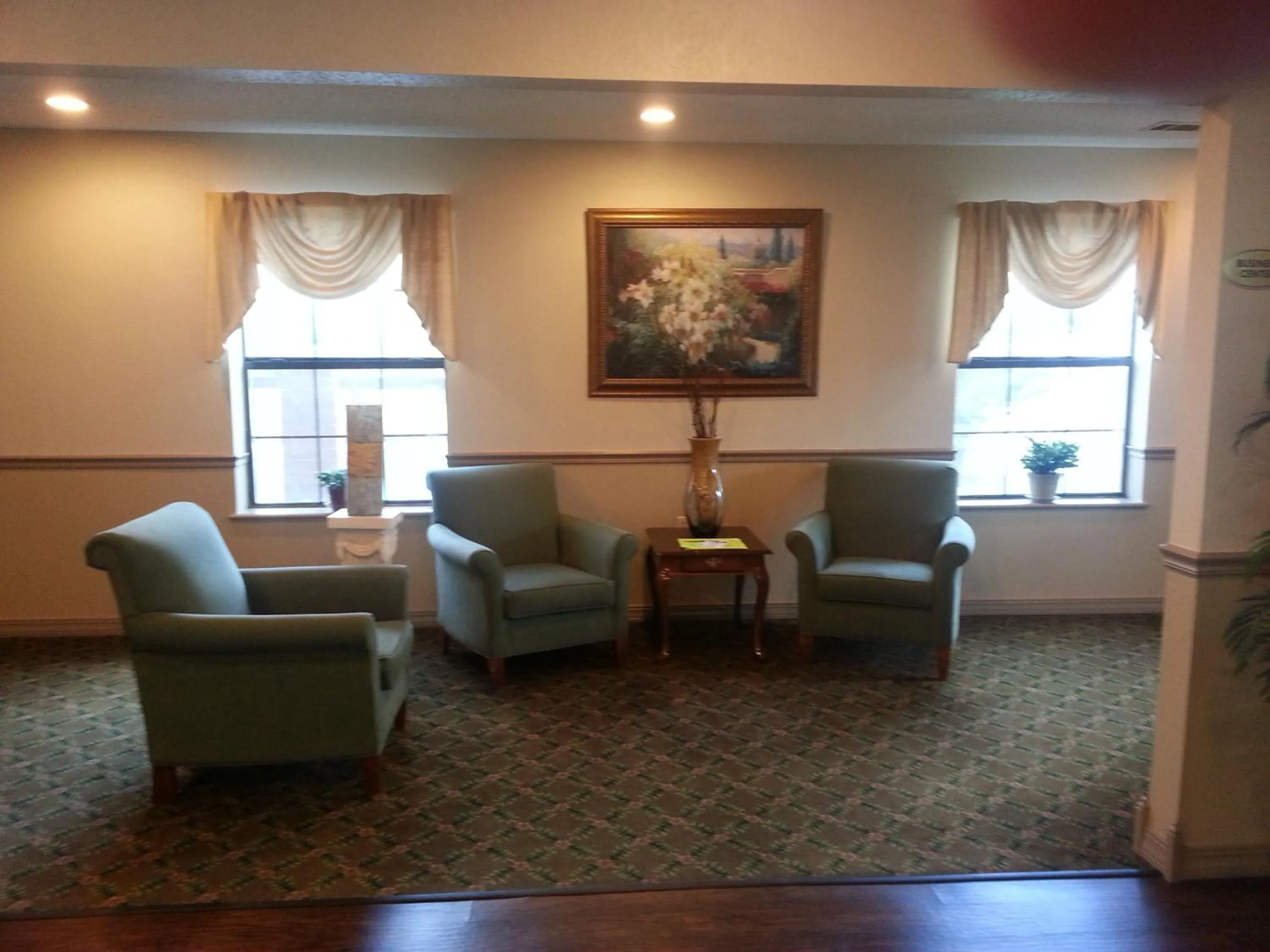 Seating area in Americas Best Value Inn & Suites - Little Rock - Maumelle