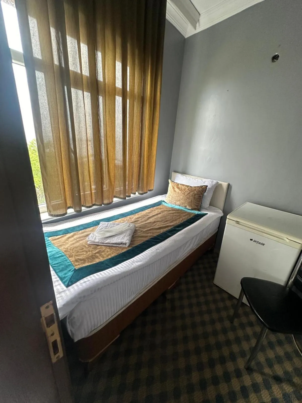 Property building, Bed in Happy Suite Boutique Hotel
