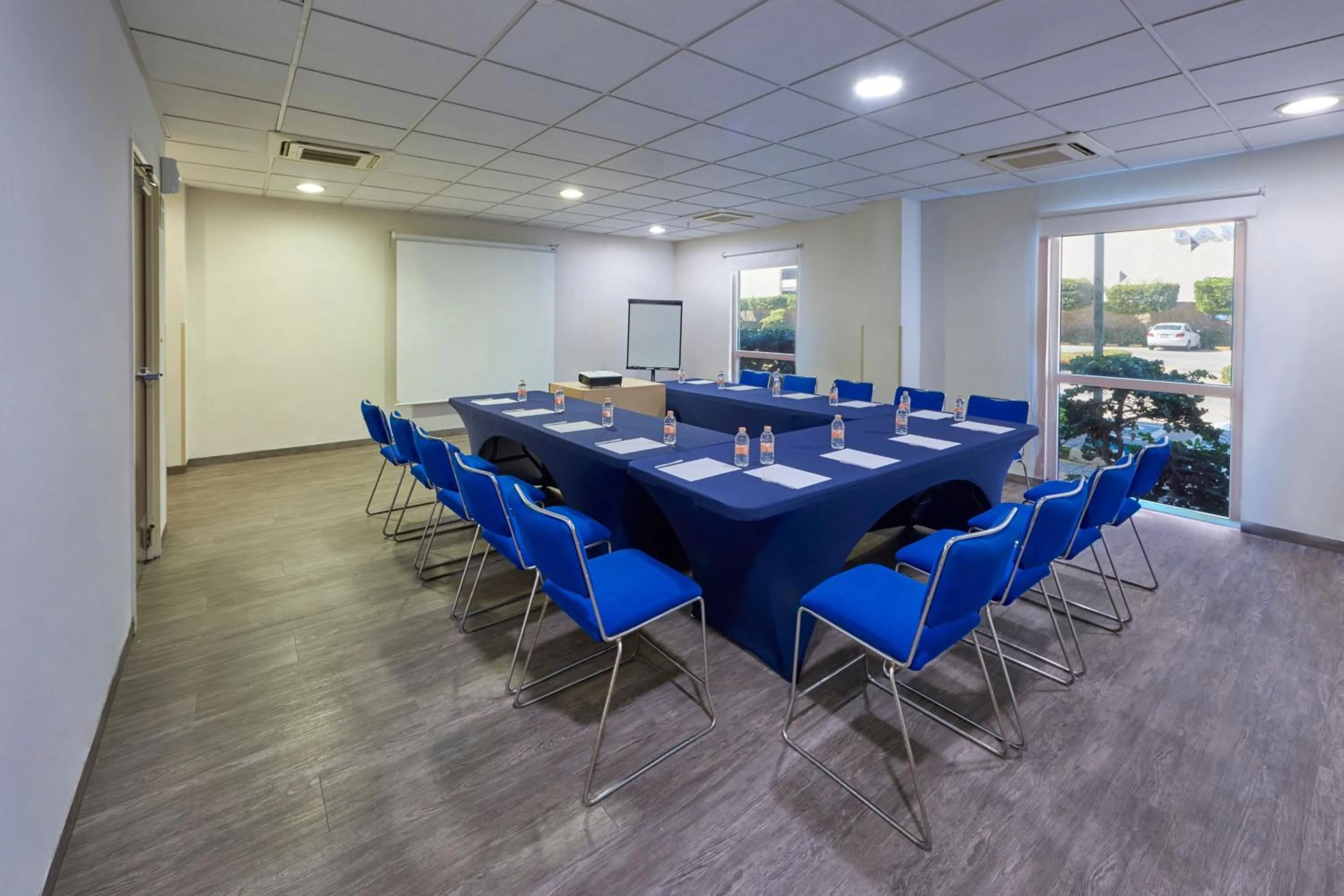 Meeting/conference room in City Express by Marriott Manzanillo