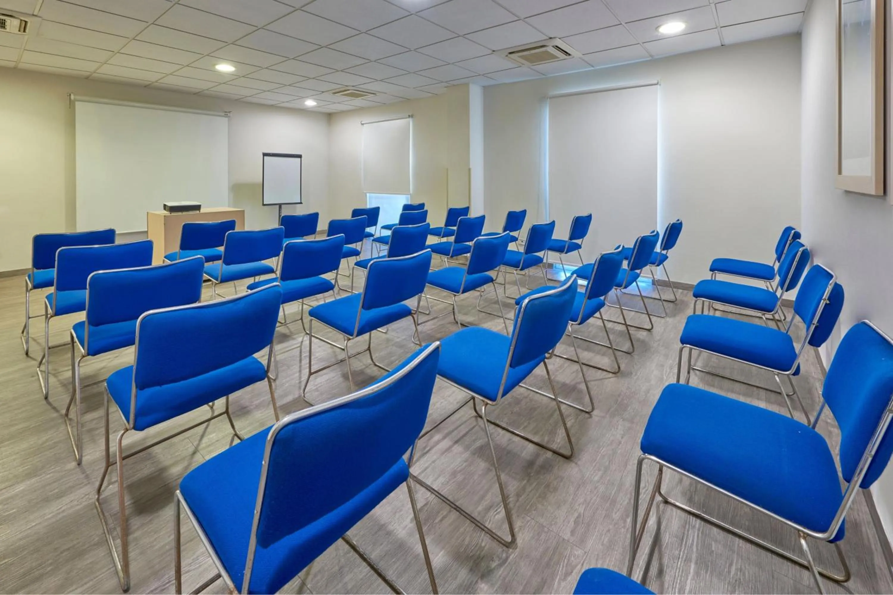 Meeting/conference room in City Express by Marriott Manzanillo