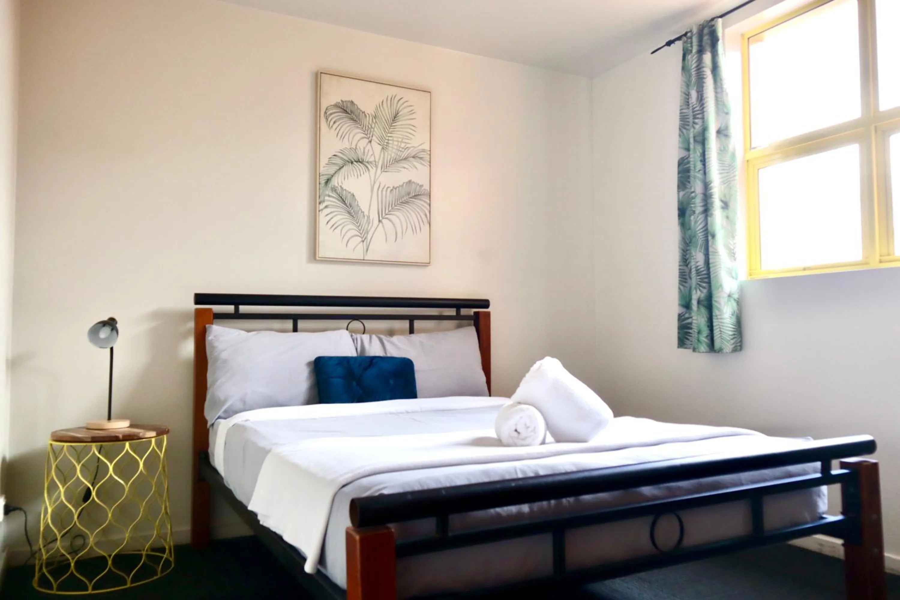 Bedroom, Bed in City Backpackers HQ