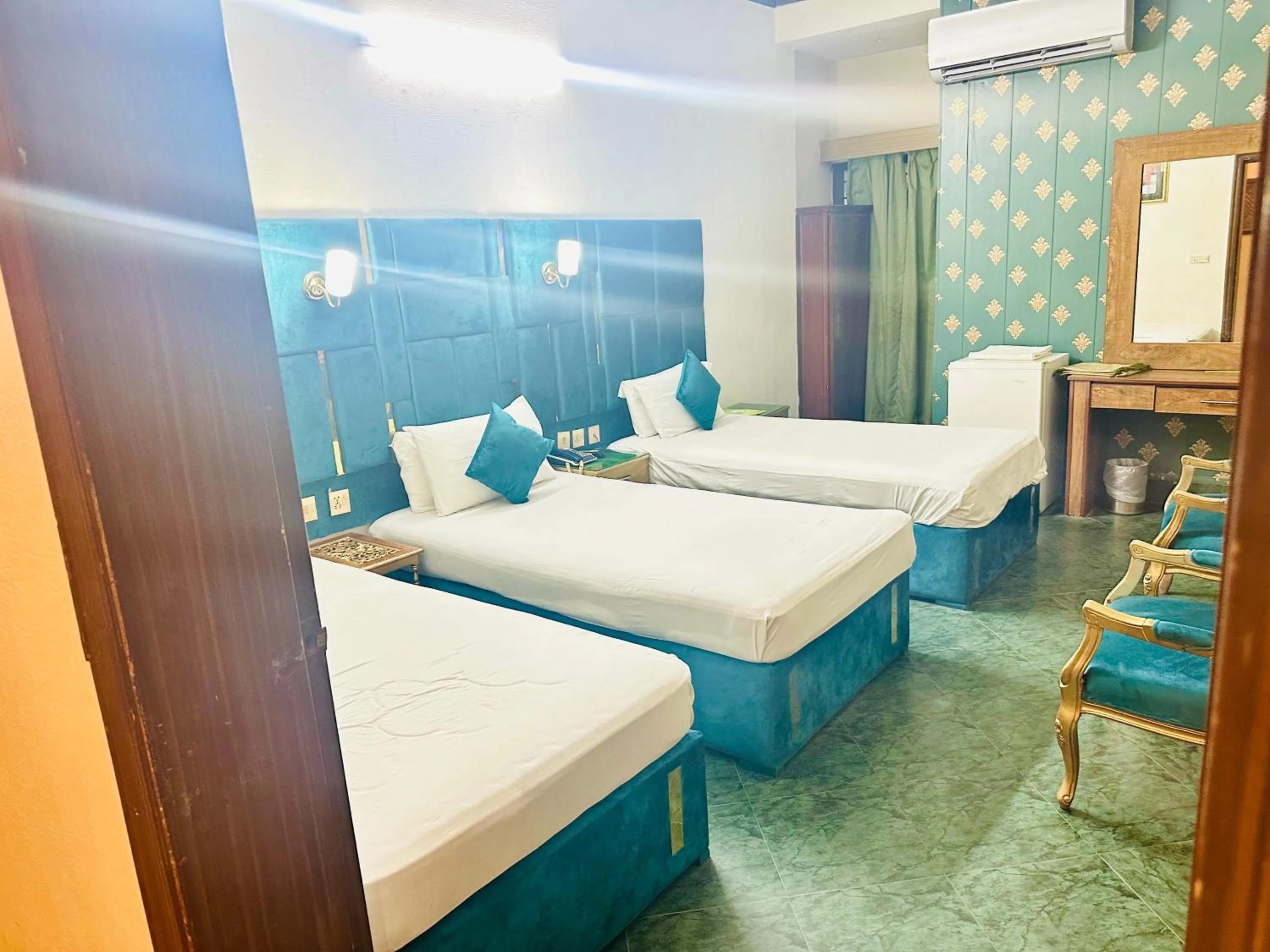 Bed in Fiesta Inn Hotel & Resorts Multan