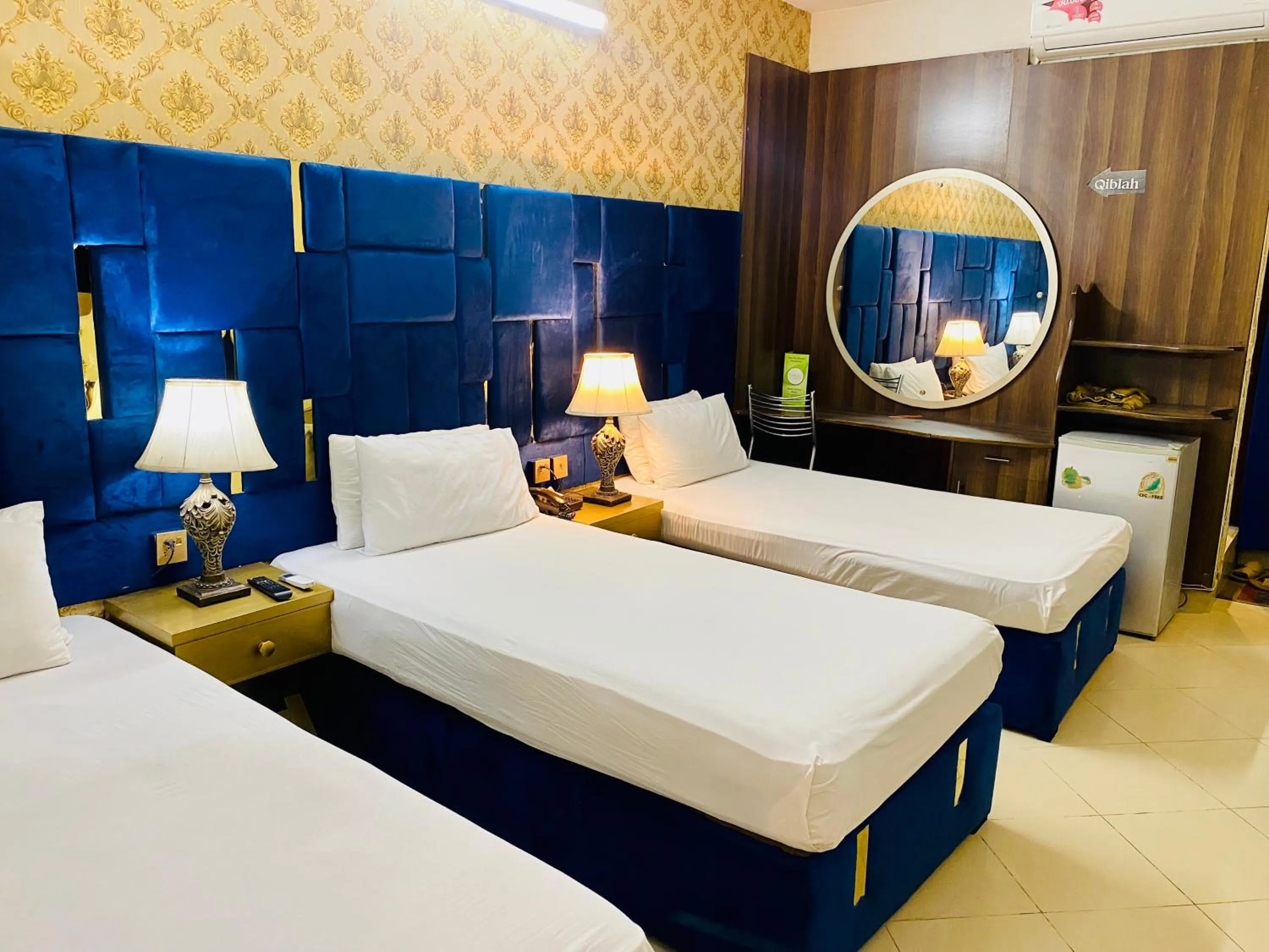Bed in Fiesta Inn Hotel & Resorts Multan