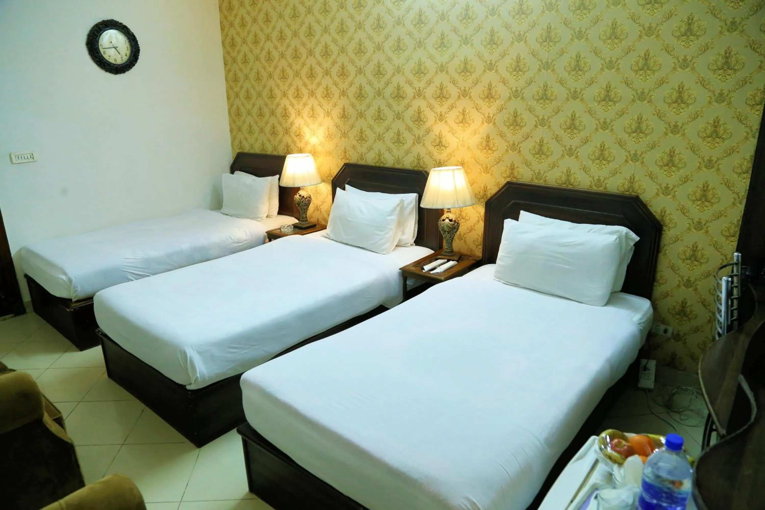 Bed in Fiesta Inn Hotel & Resorts Multan
