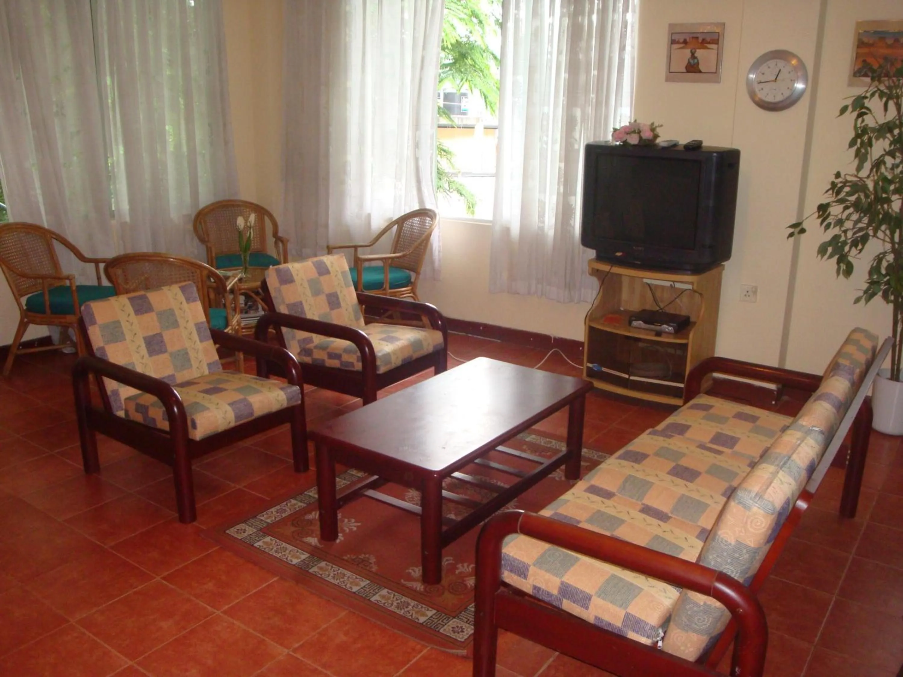 Photo of the whole room in Days Inn