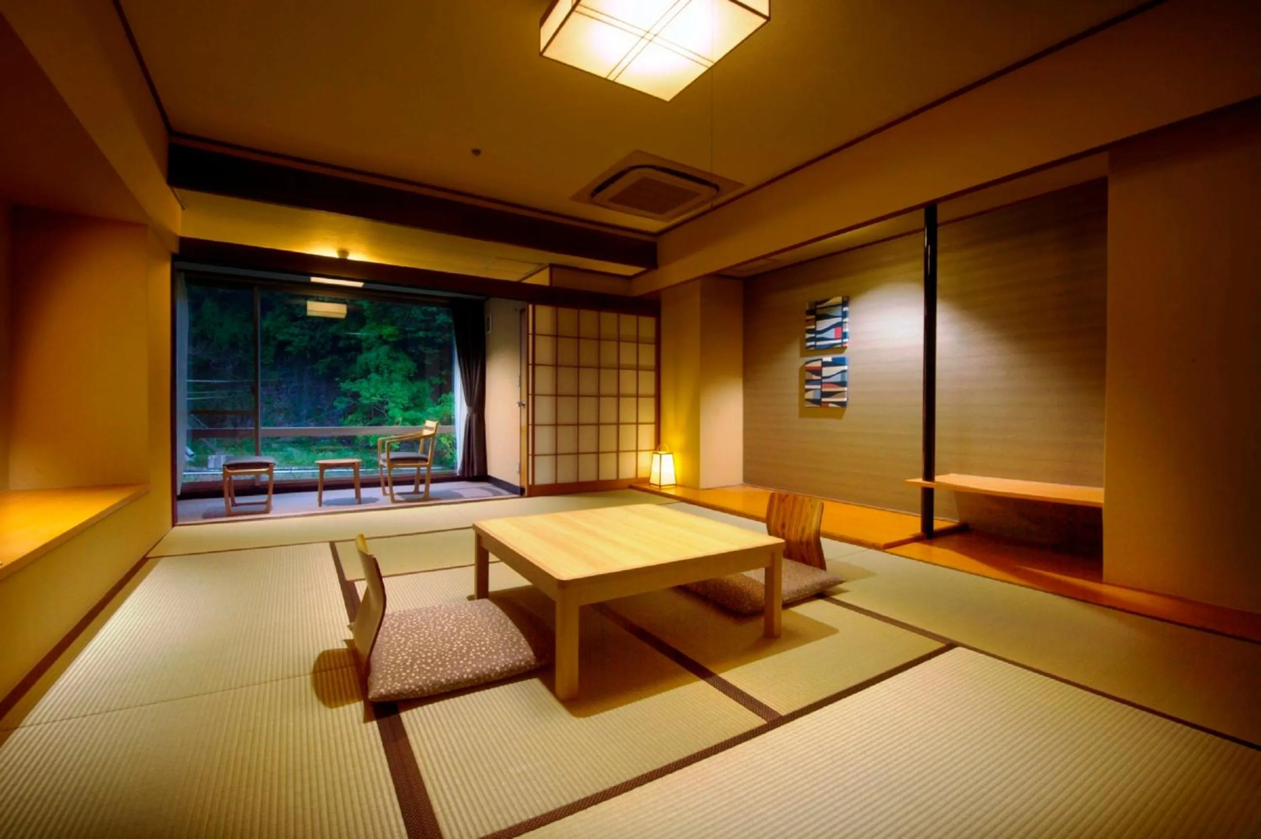 Photo of the whole room in Hakone Pax Yoshino