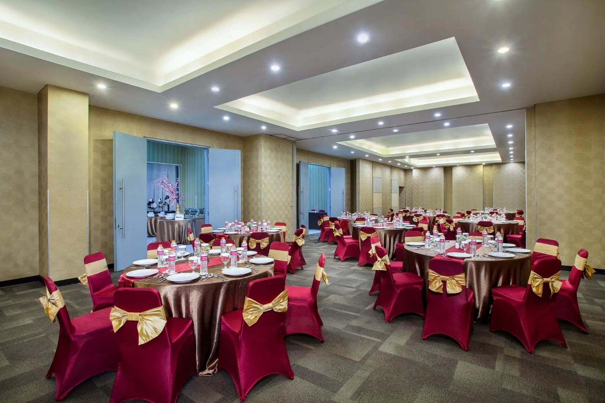 Business facilities in favehotel Manahan - Solo