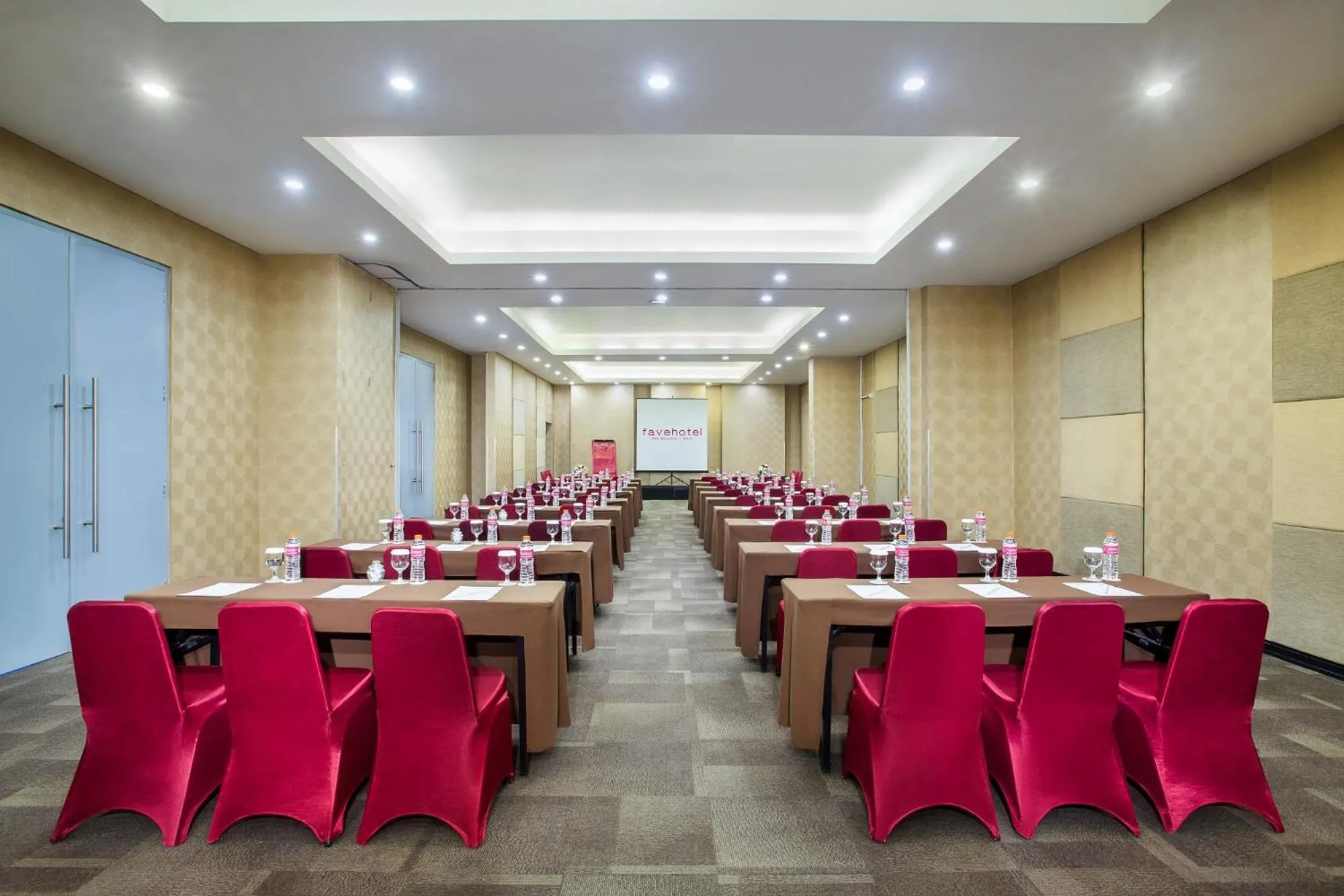 Meeting/conference room in favehotel Manahan - Solo
