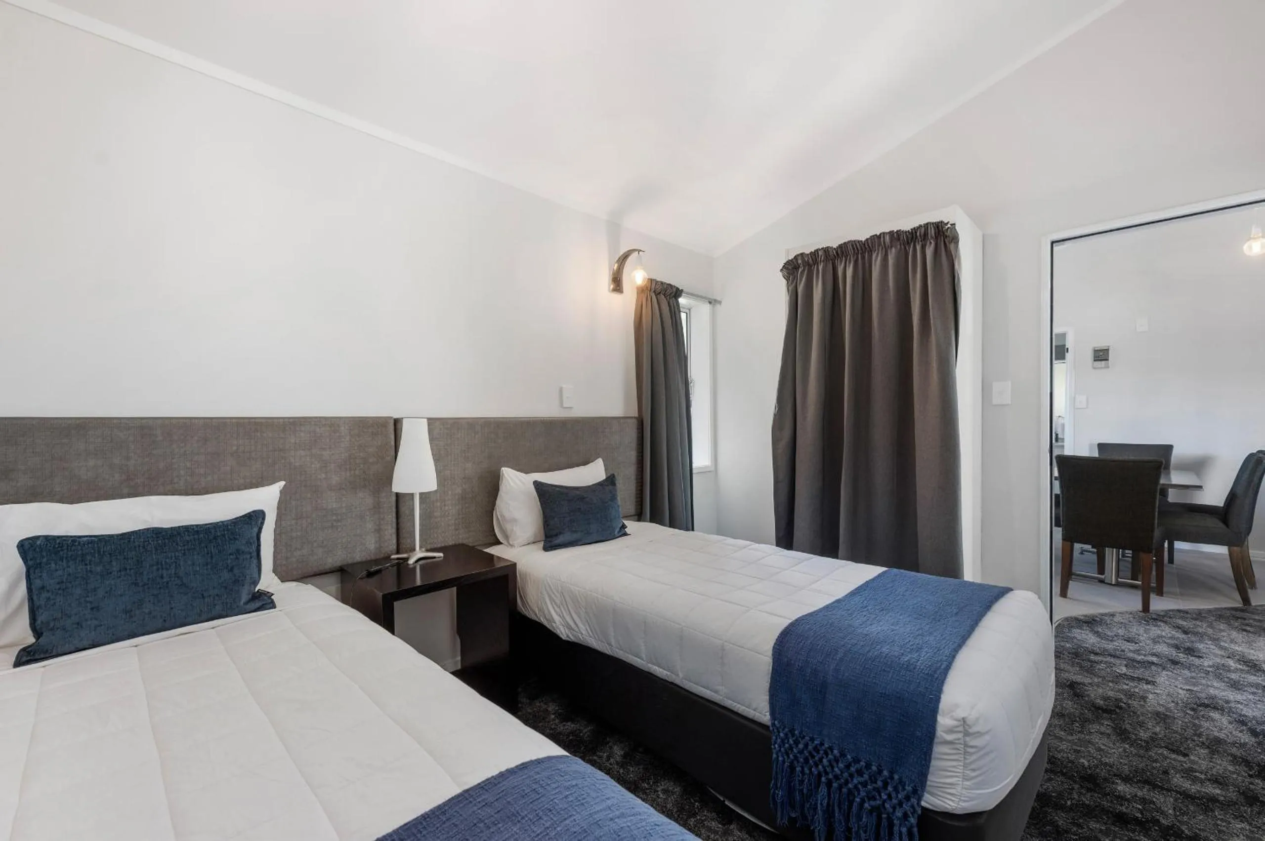 Bed in Lake Lodge Motel Rotorua