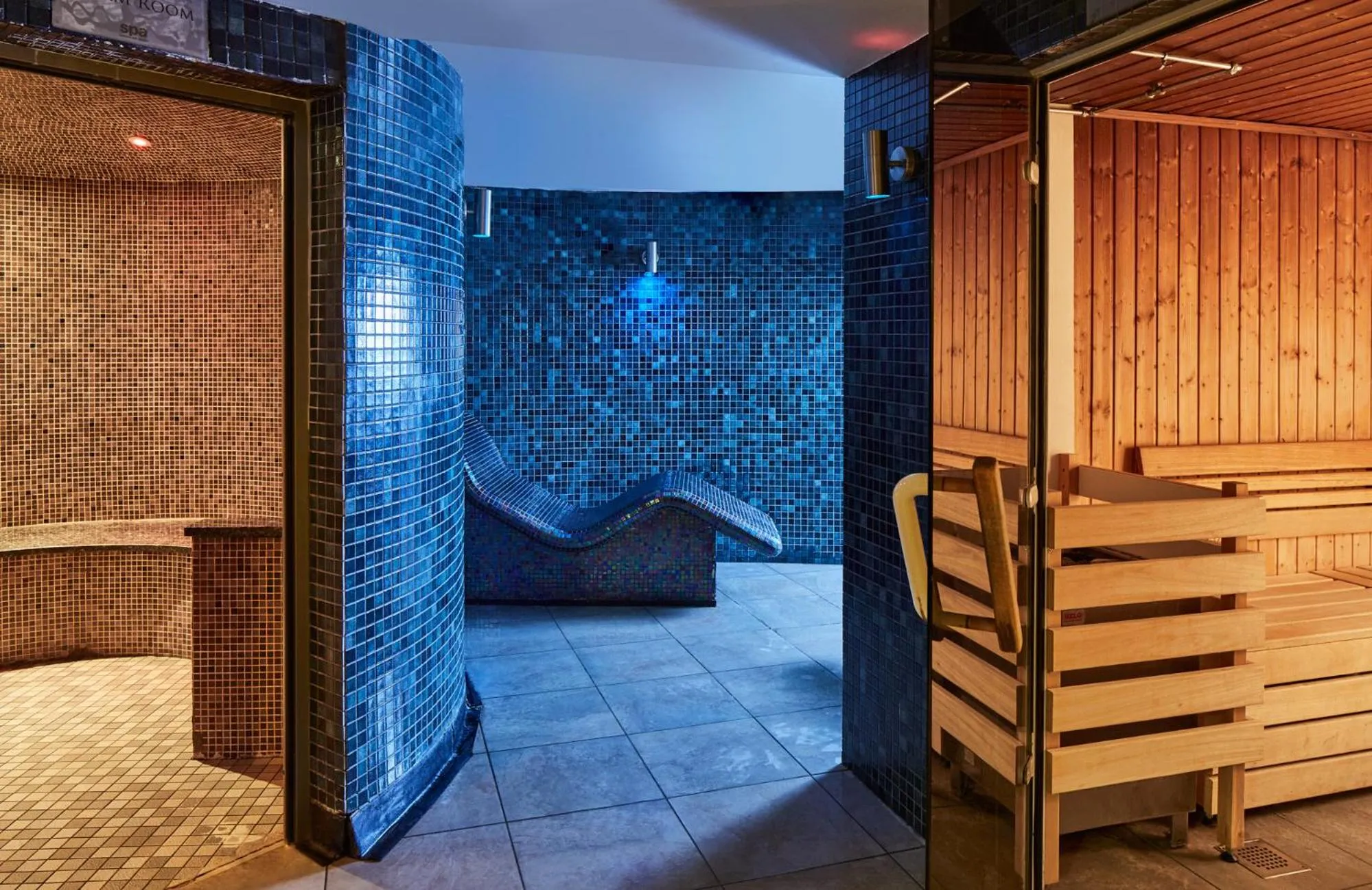 Sauna, Bed in Manchester Marriott Hotel Piccadilly