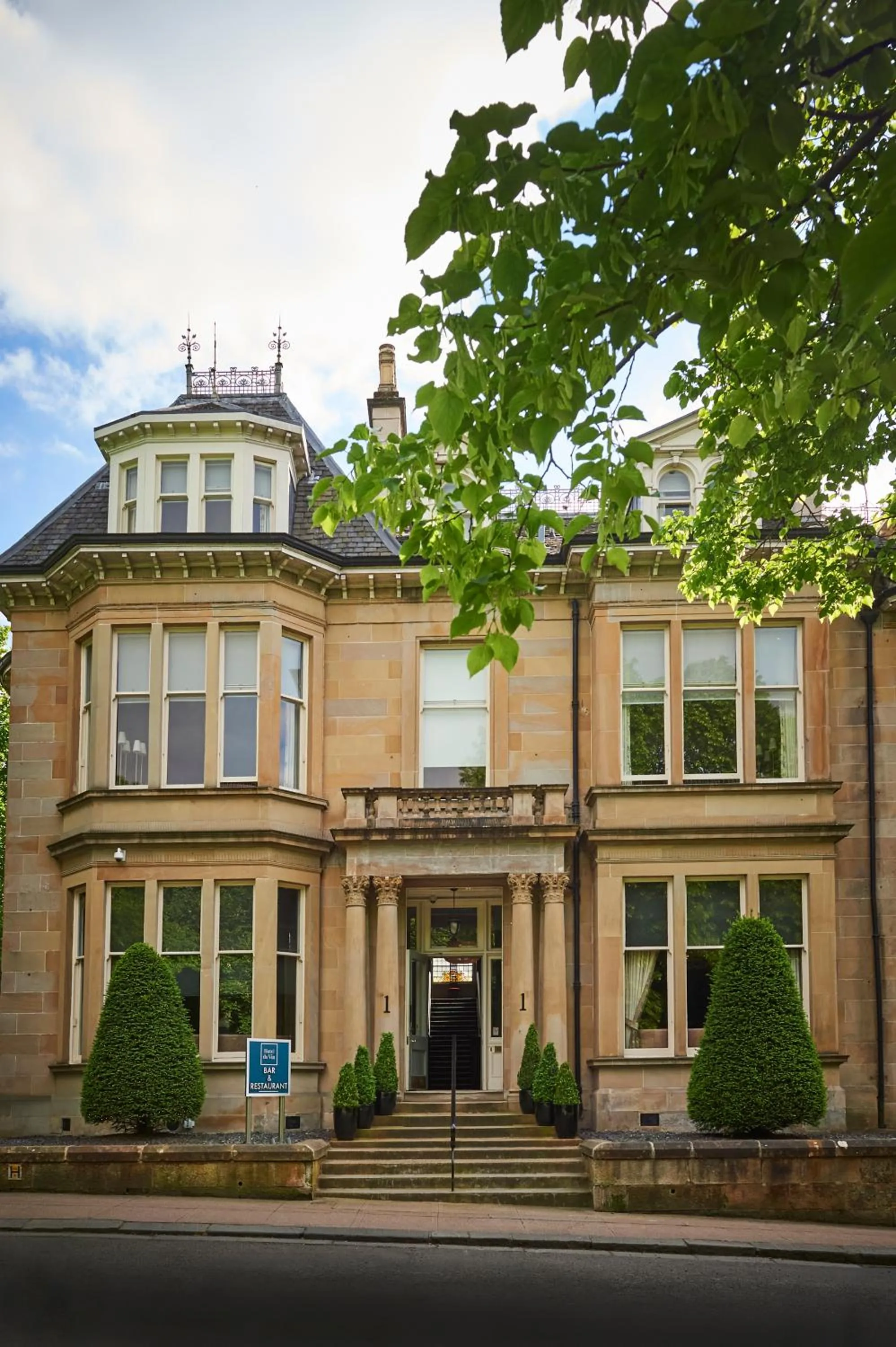Facade/entrance in One Devonshire Gardens a Hotel Du Vin