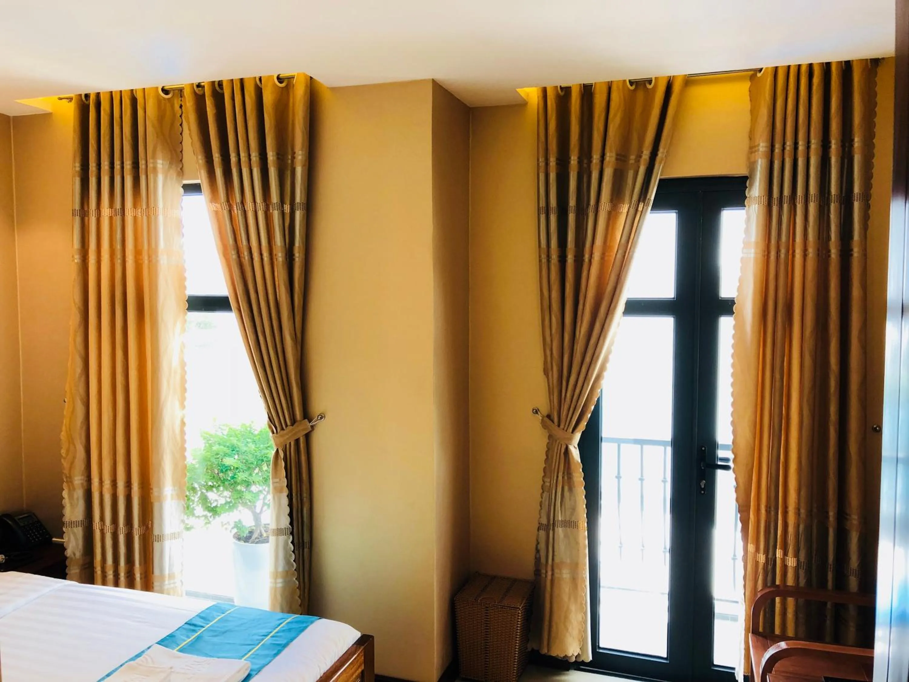 Bed in Hồng Hạc Hotel