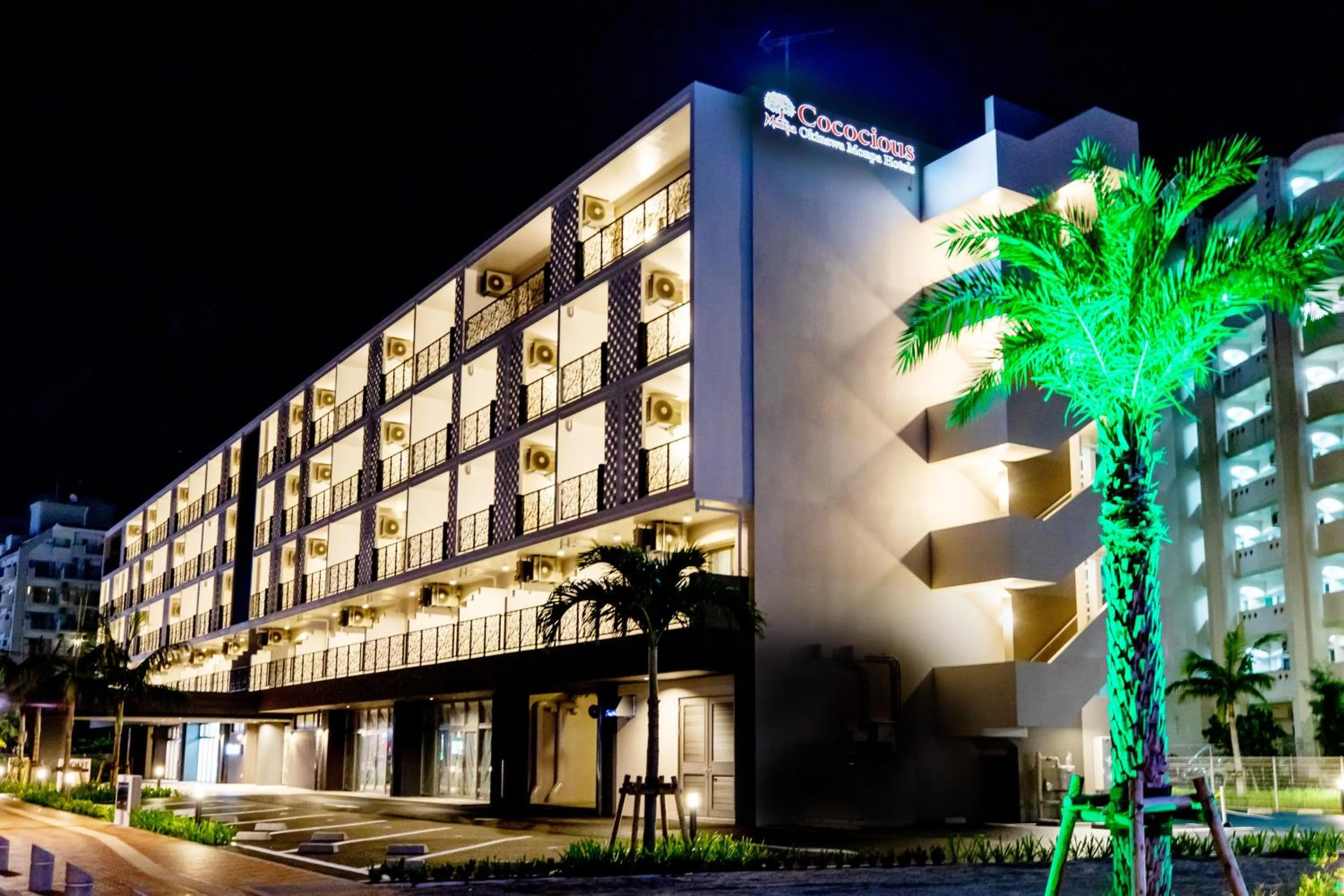 Facade/entrance in Cococious Monpa