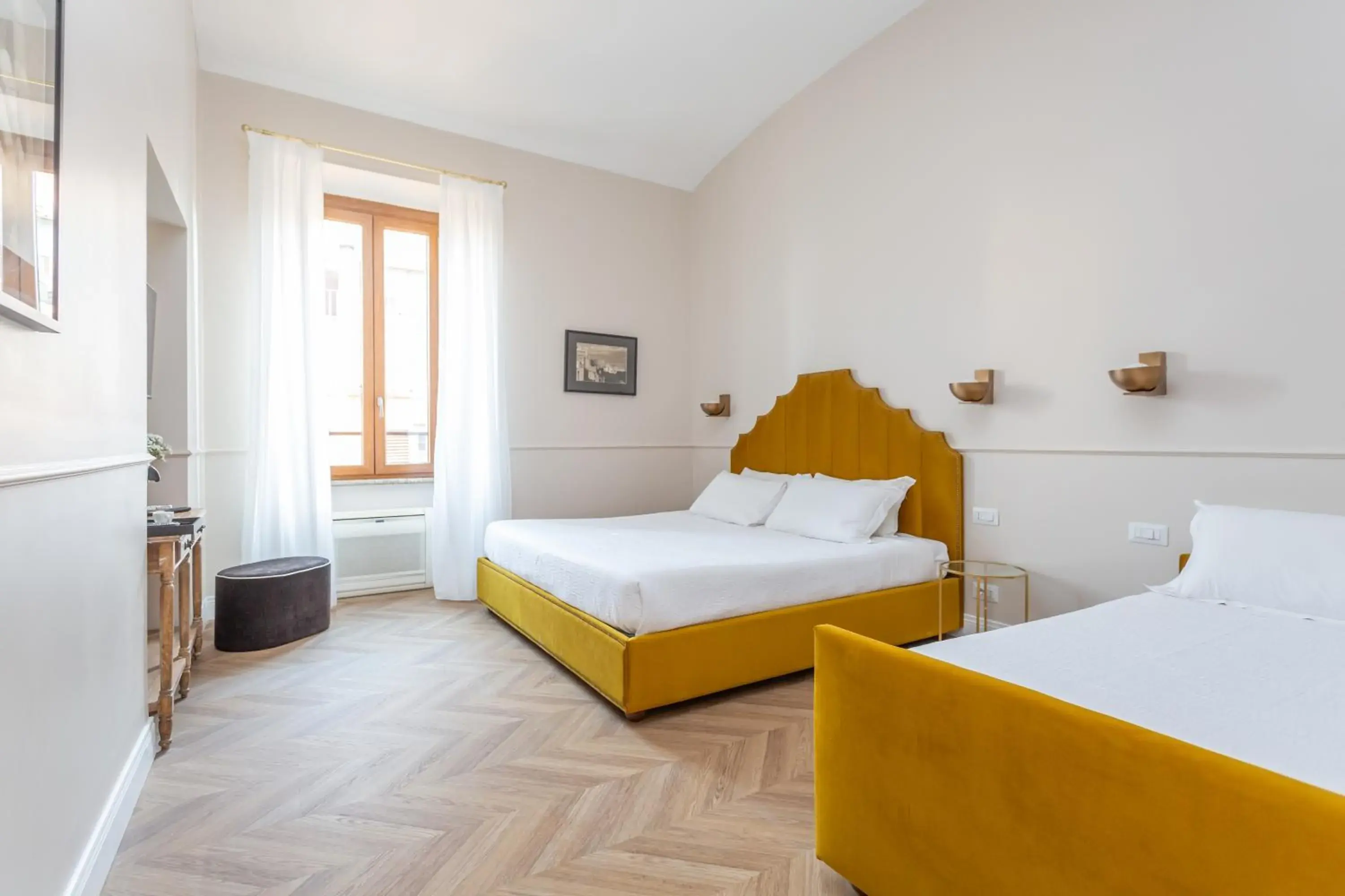 Triple Room in Daplace - La Mongolfiera Rooms in Navona Triple Room in Daplace - La Mongolfiera Rooms in Navona