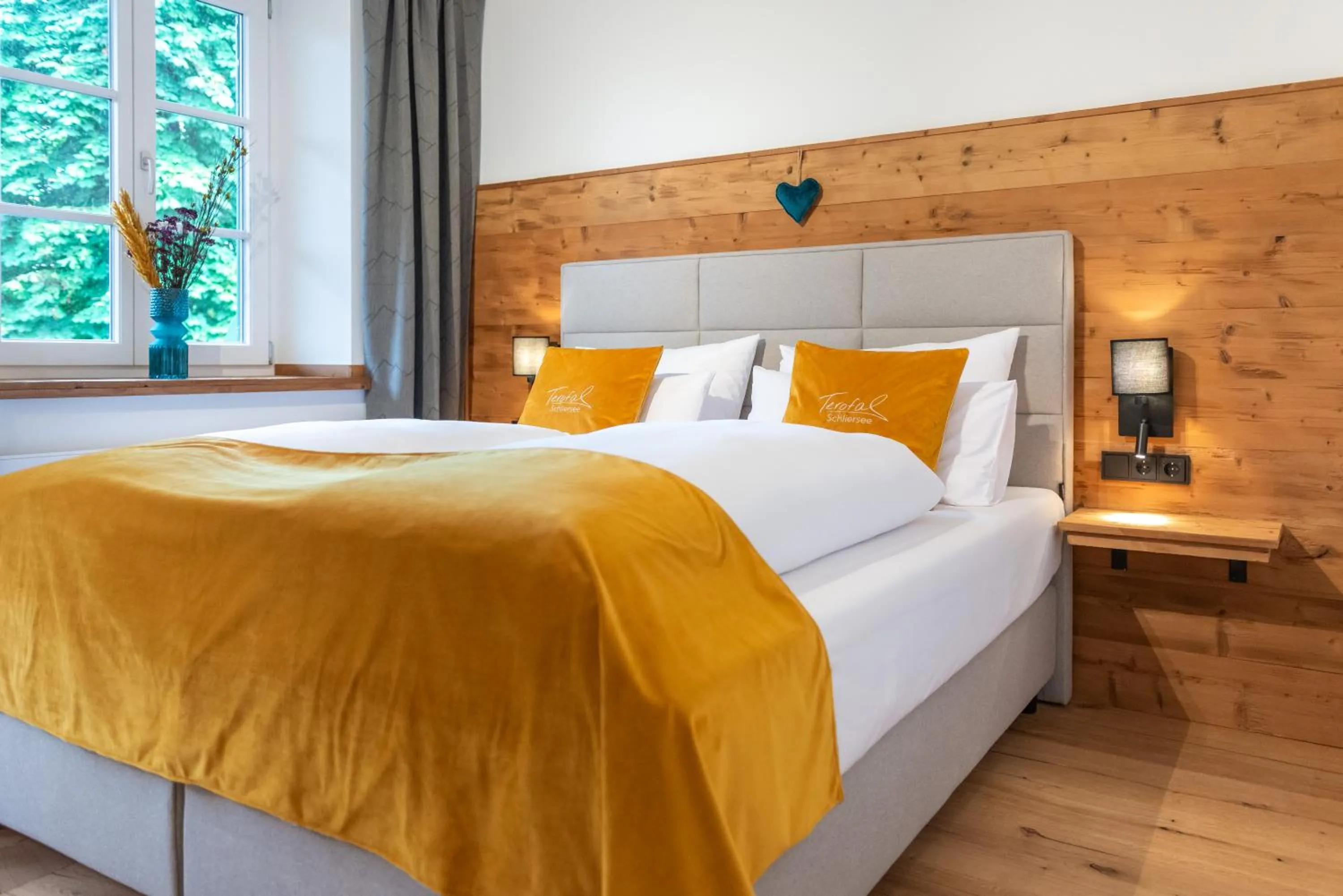 Bed in Terofal Hotel Schliersee - Komplett neu renoviert