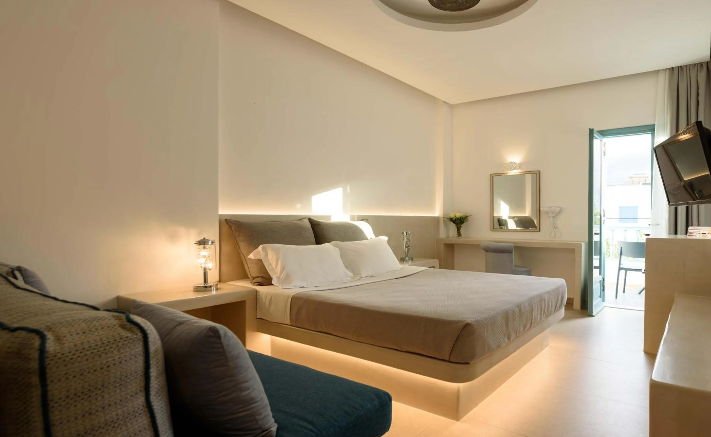 Photo of the whole room, Bed in Armonia