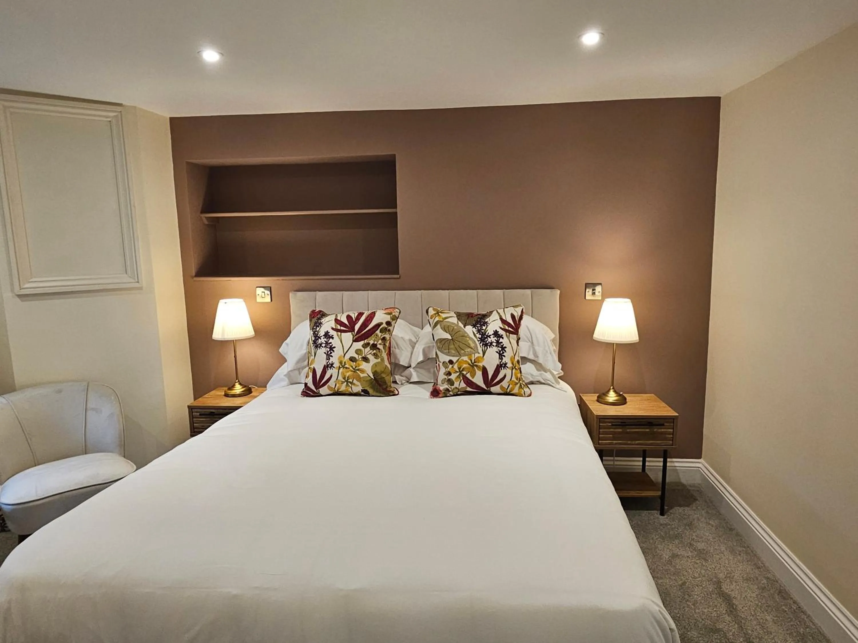 Bedroom, Bed in St George's Guest House