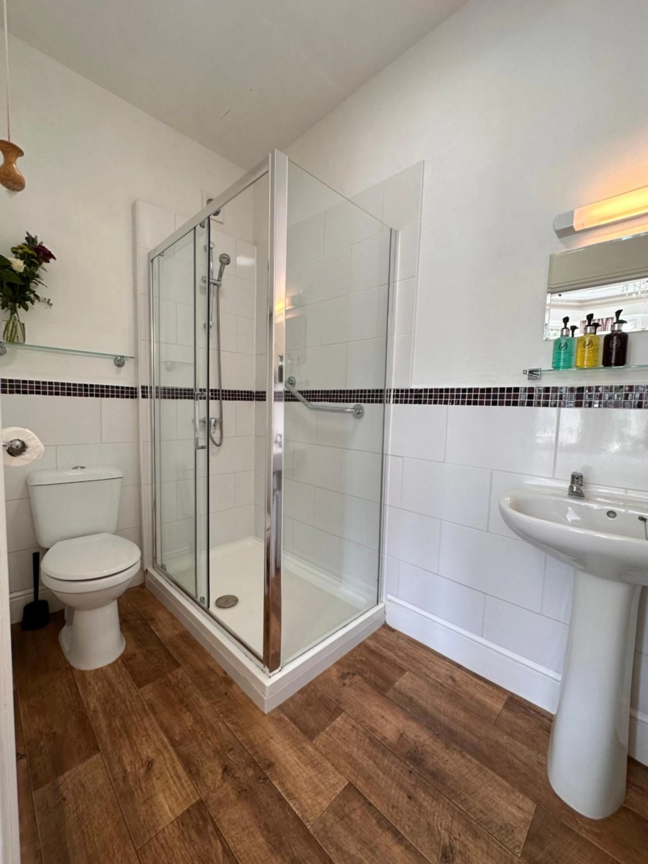 Shower in St George's Guest House