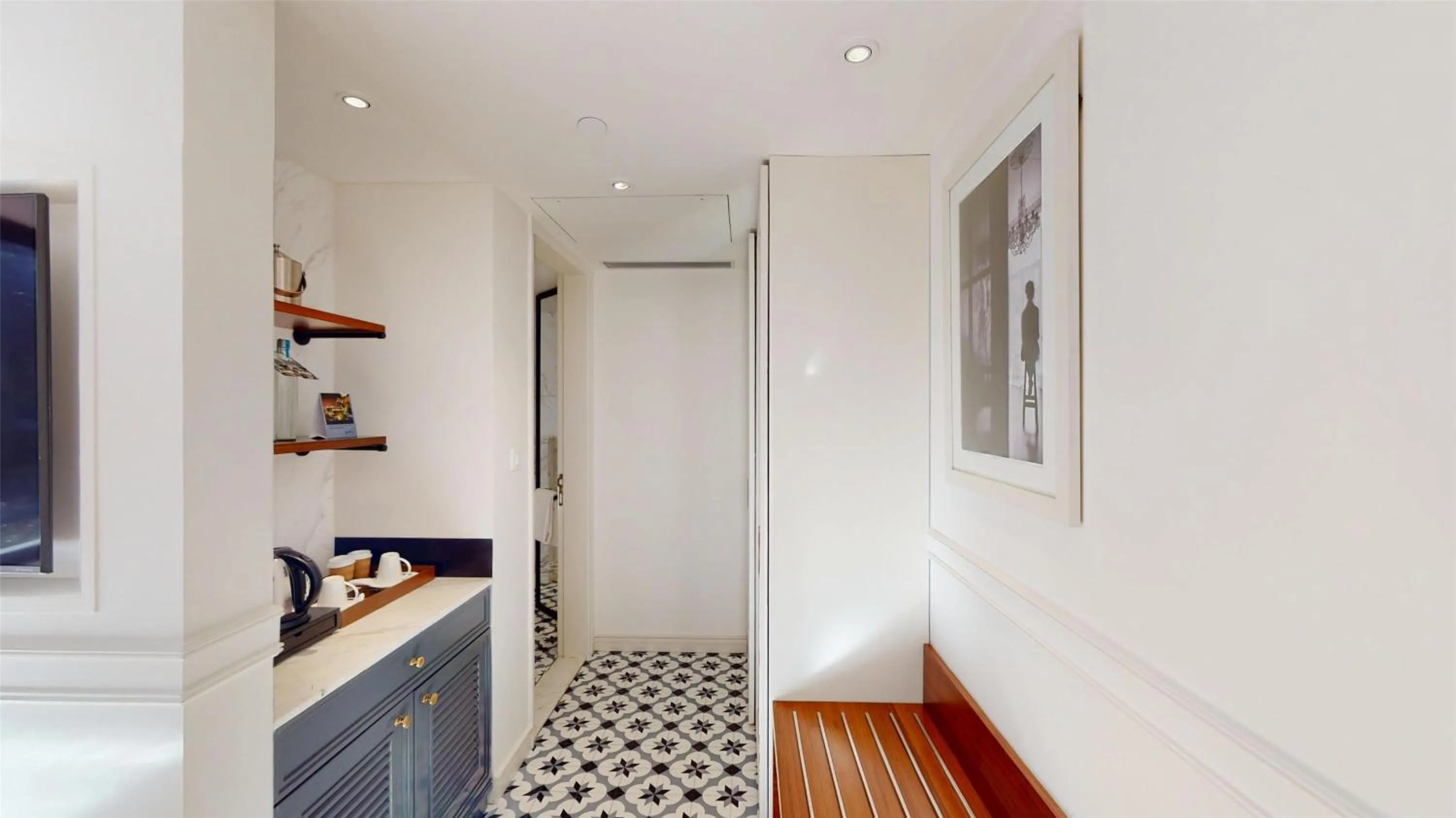 Photo of the whole room in Radisson Hotel Shimla