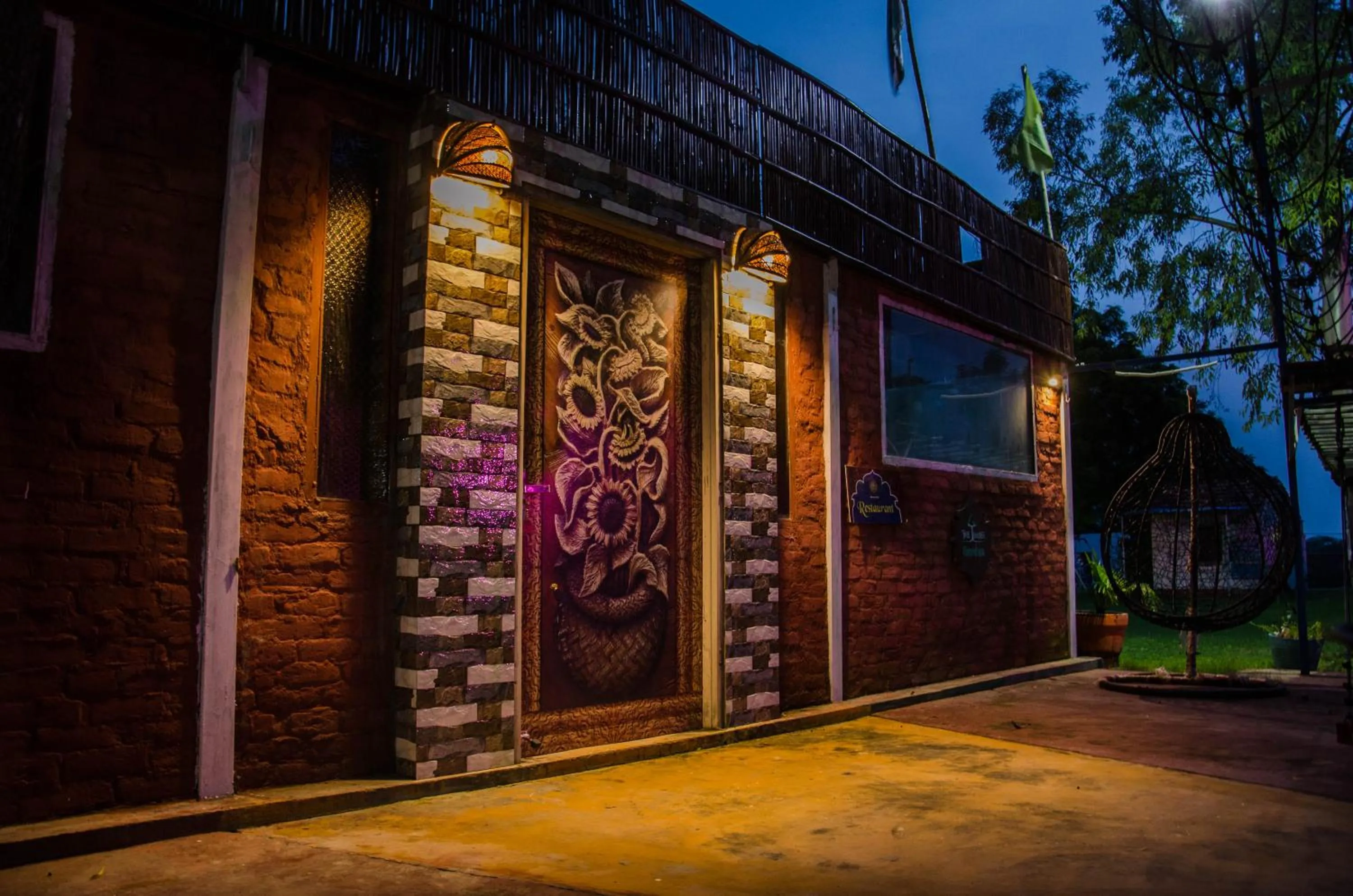 Facade/entrance in The timber garden adventure club