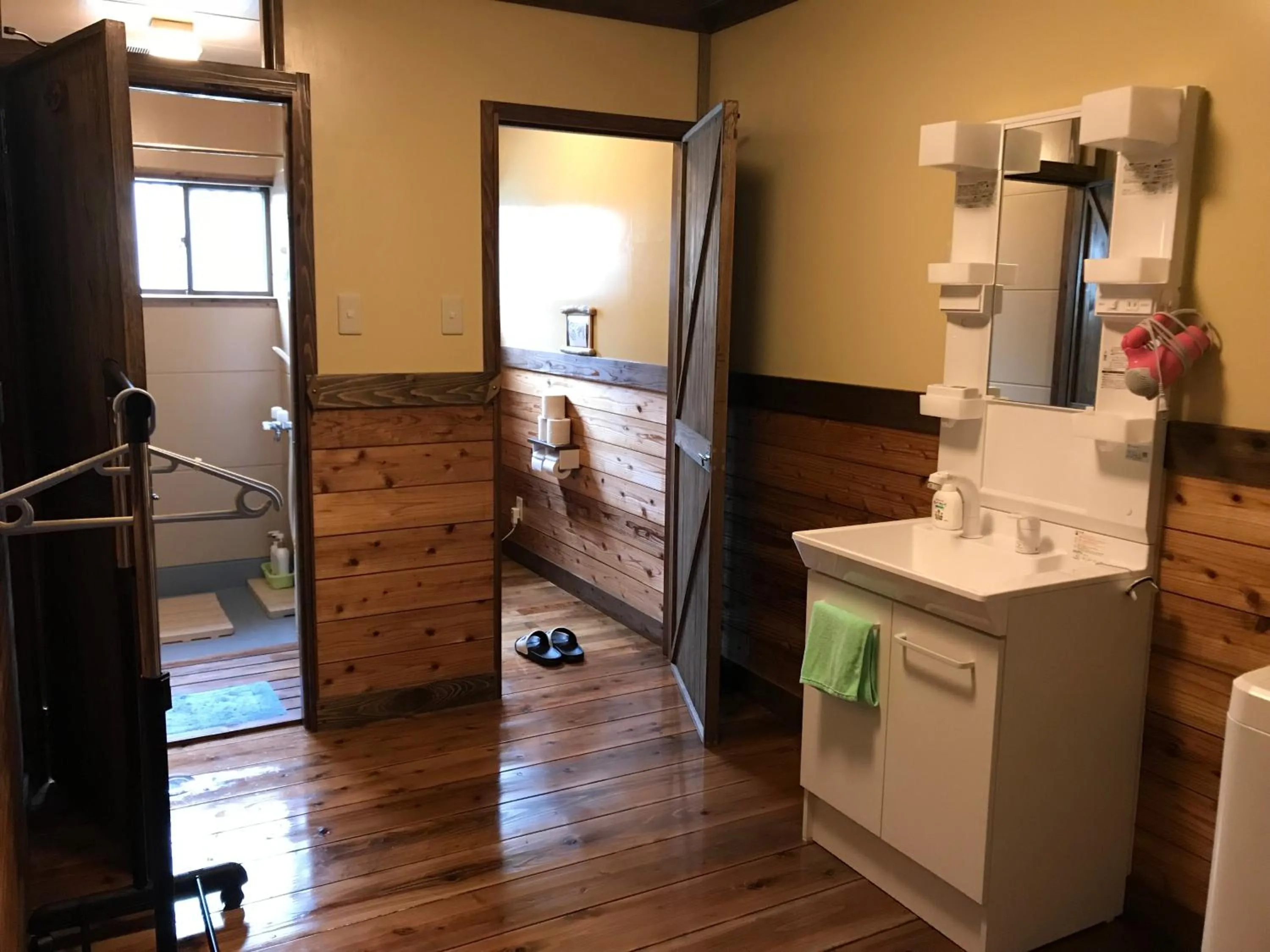 Shower in Guesthouse Minami