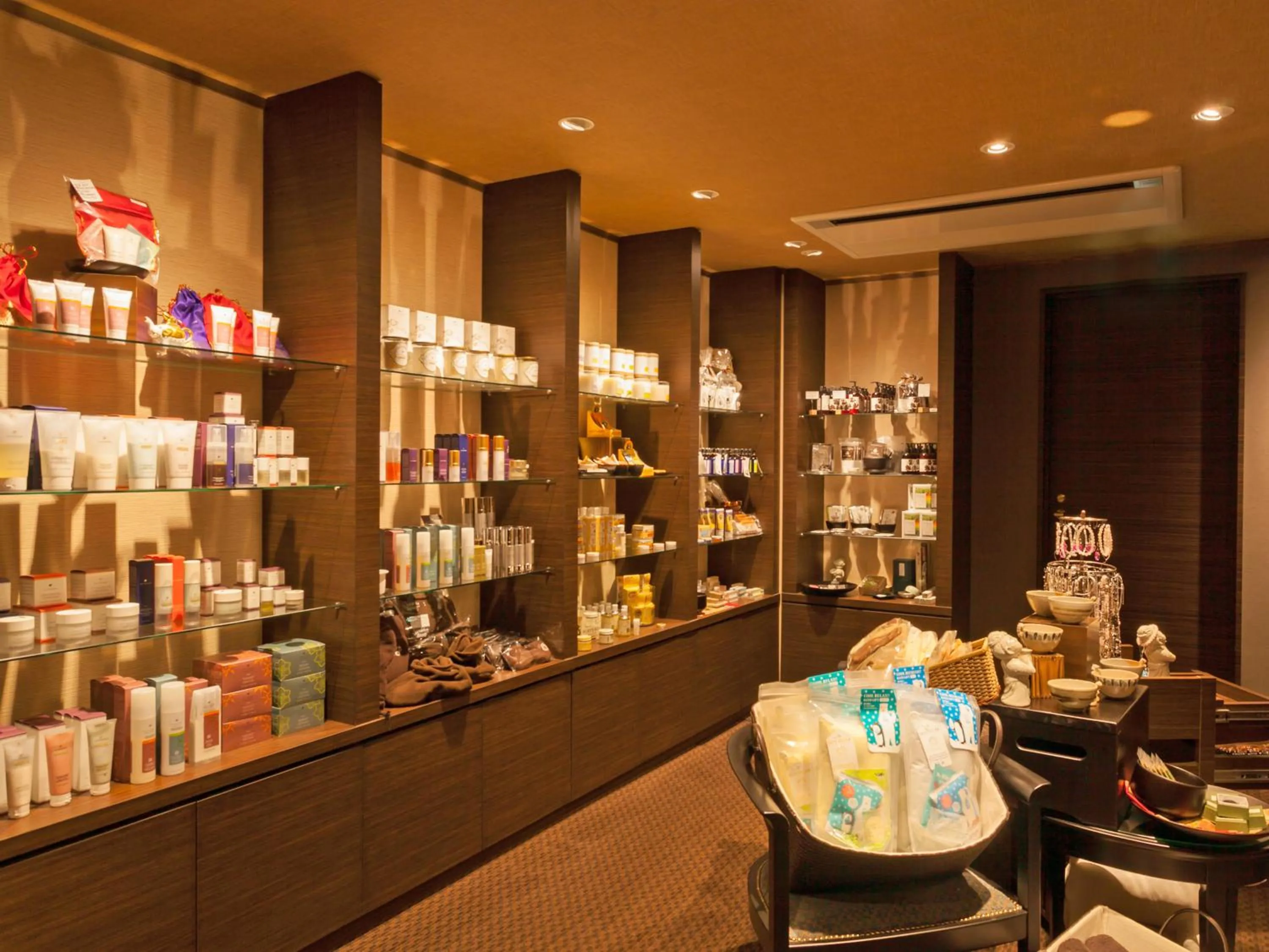 On-site shops in Tofuya Resort&Spa-Izu