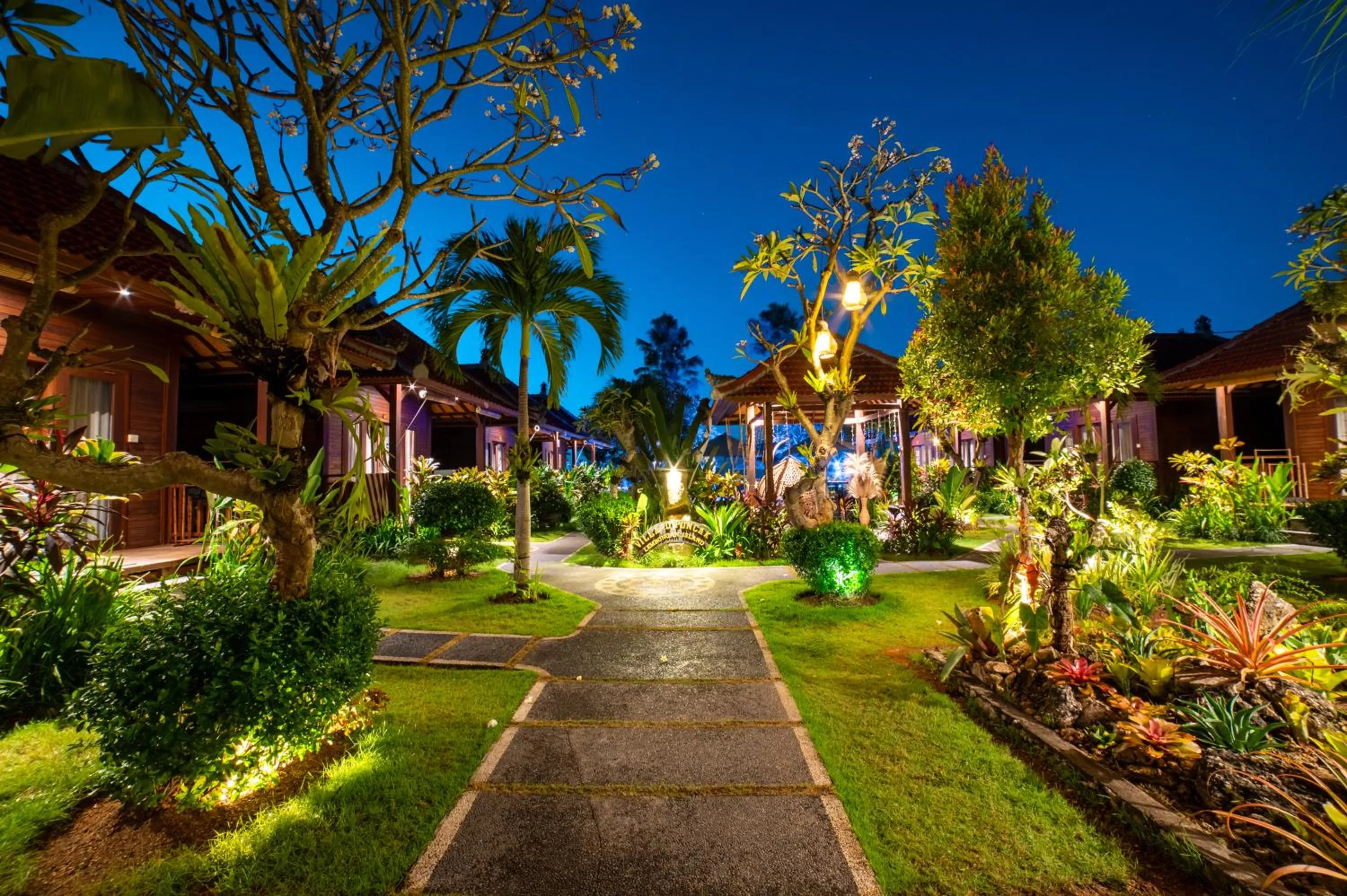 Garden in D'Puncak Villas Lembongan