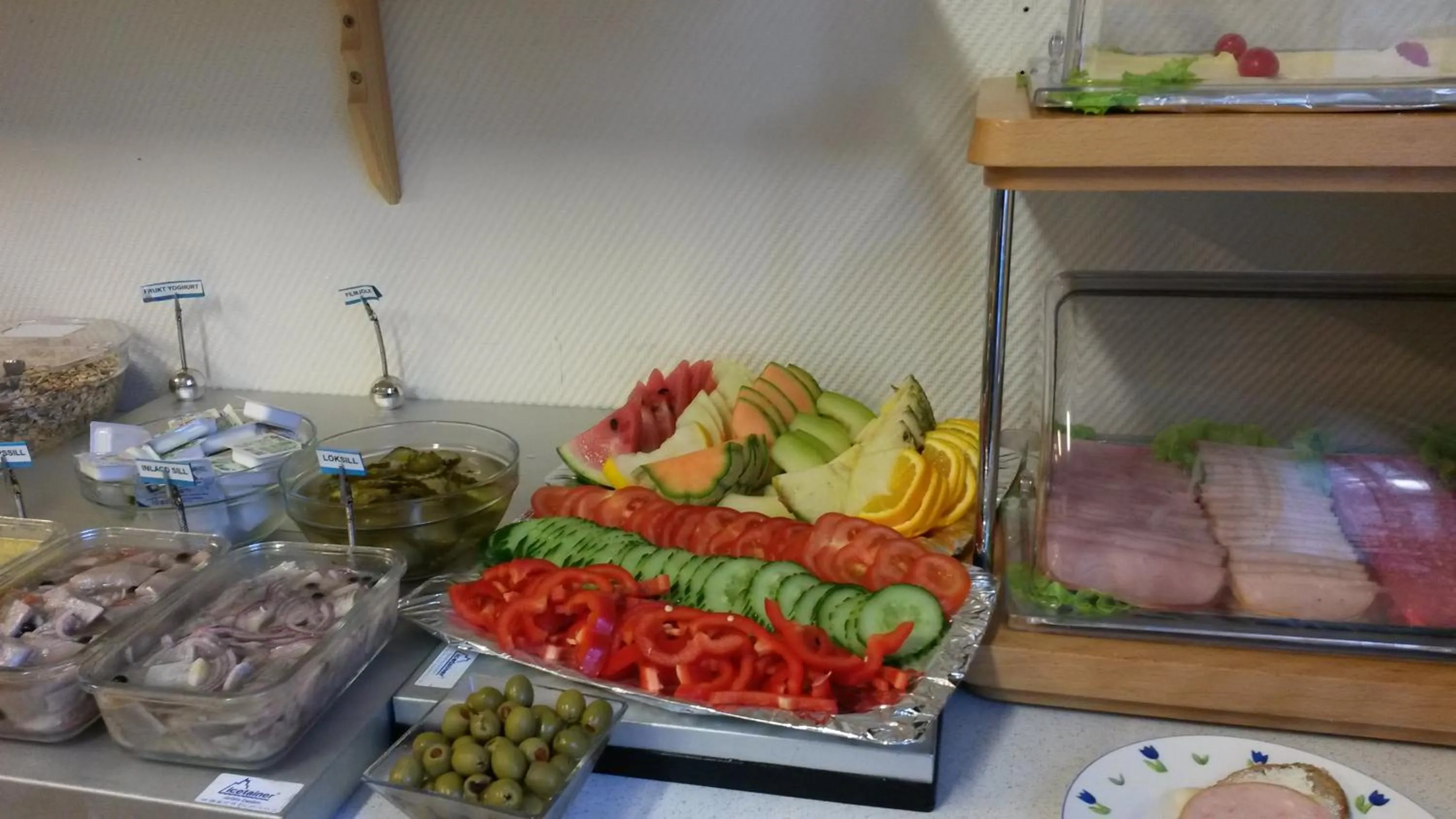 Breakfast in Korskullens Stugor