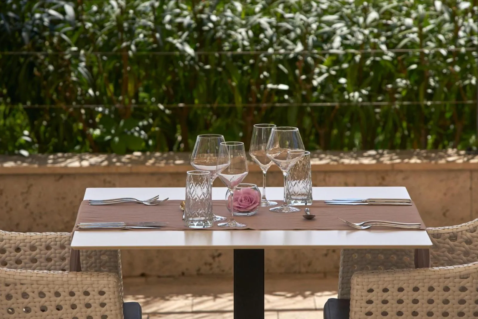 Restaurant/places to eat in Boutique Hotel Life