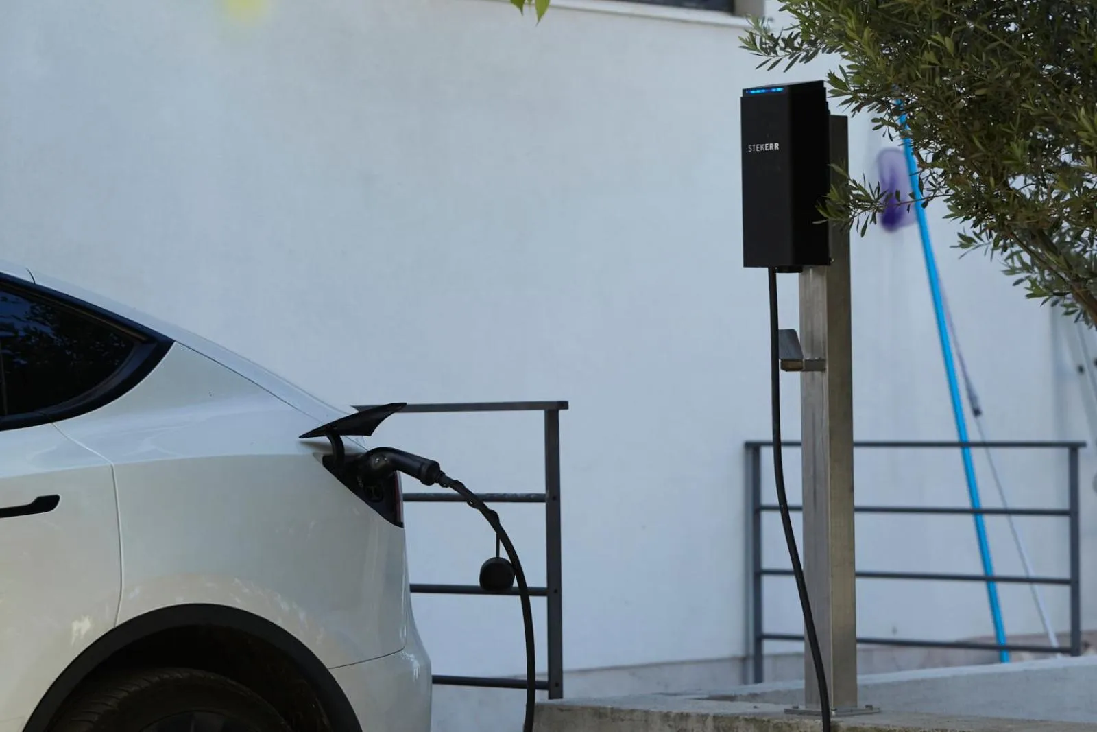 Parking in Boutique Hotel Life