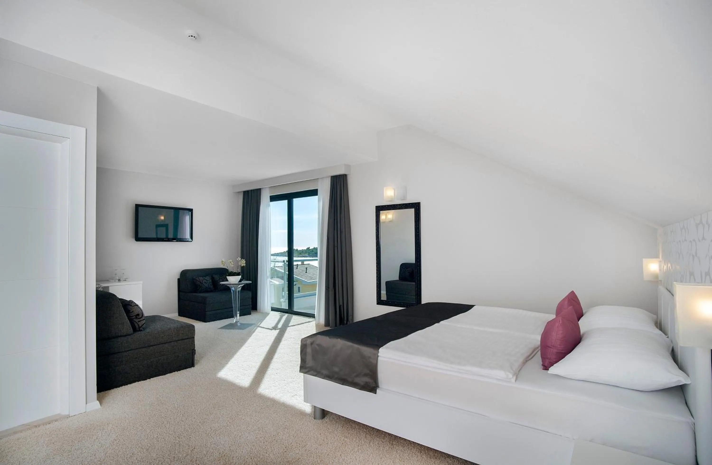 Toilet, Bed in Boutique Hotel Life