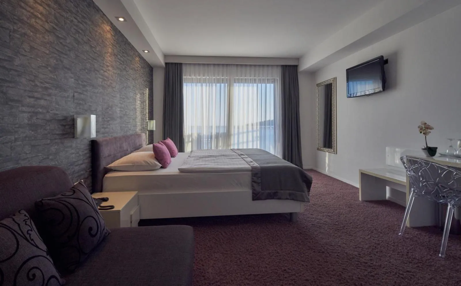 Bed in Boutique Hotel Life