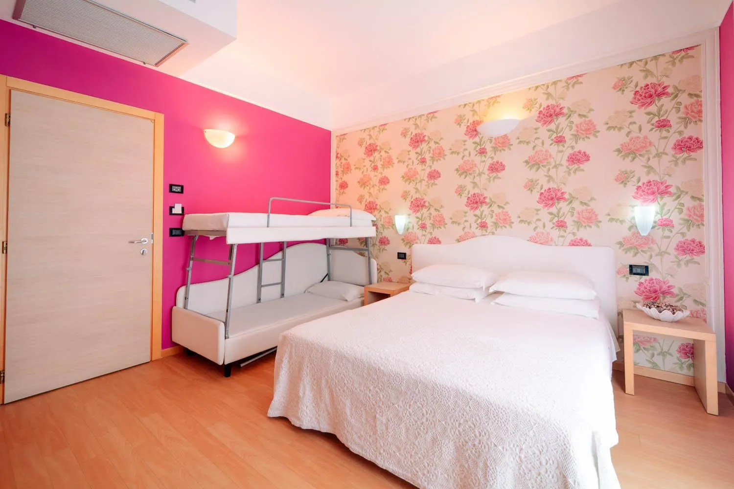 Photo of the whole room, Bed in Hotel Villa Marina Wellness SPA