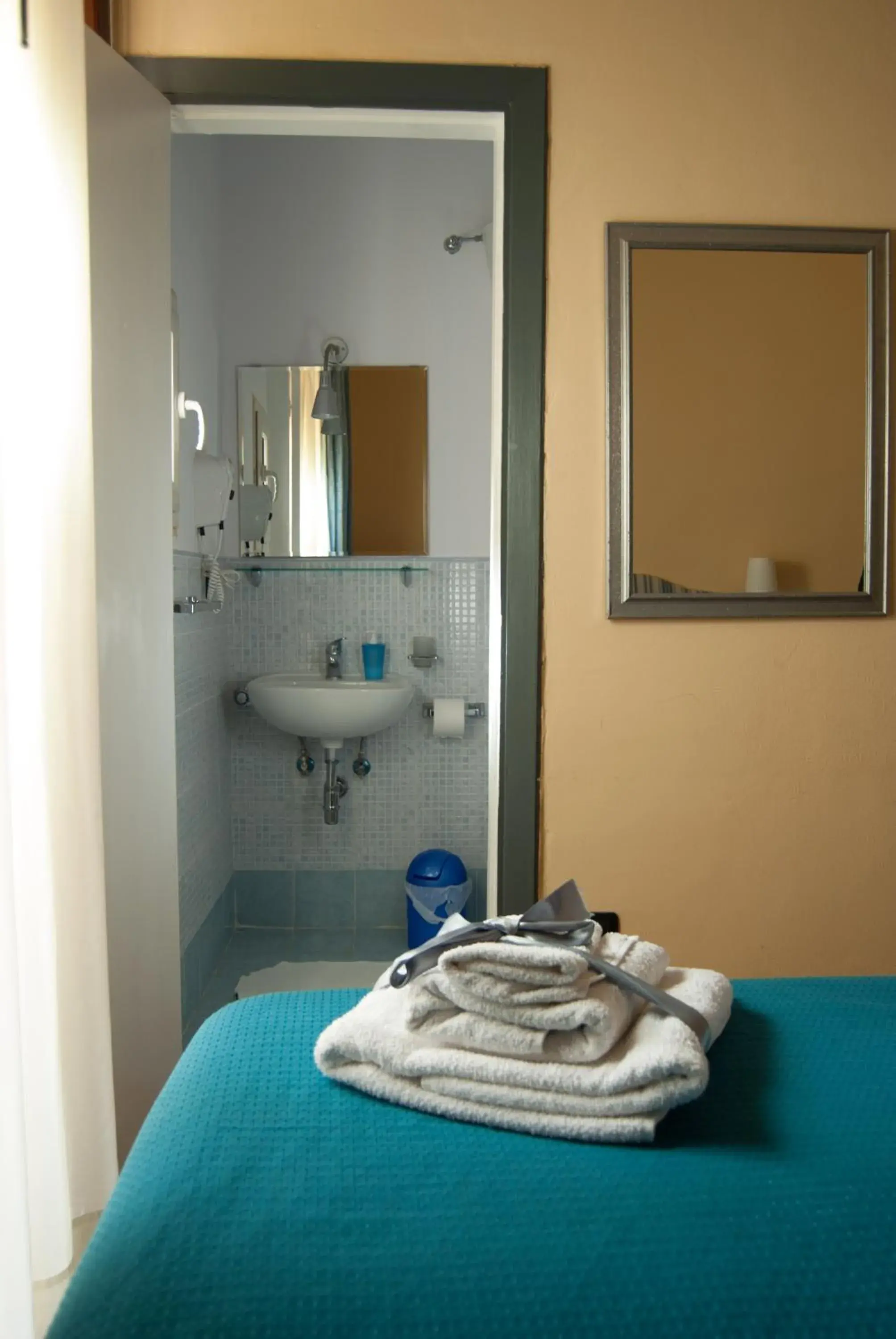 Economy Double Room in Monteoliveto Bed & Breakfast Economy Double Room in Monteoliveto Bed & Breakfast