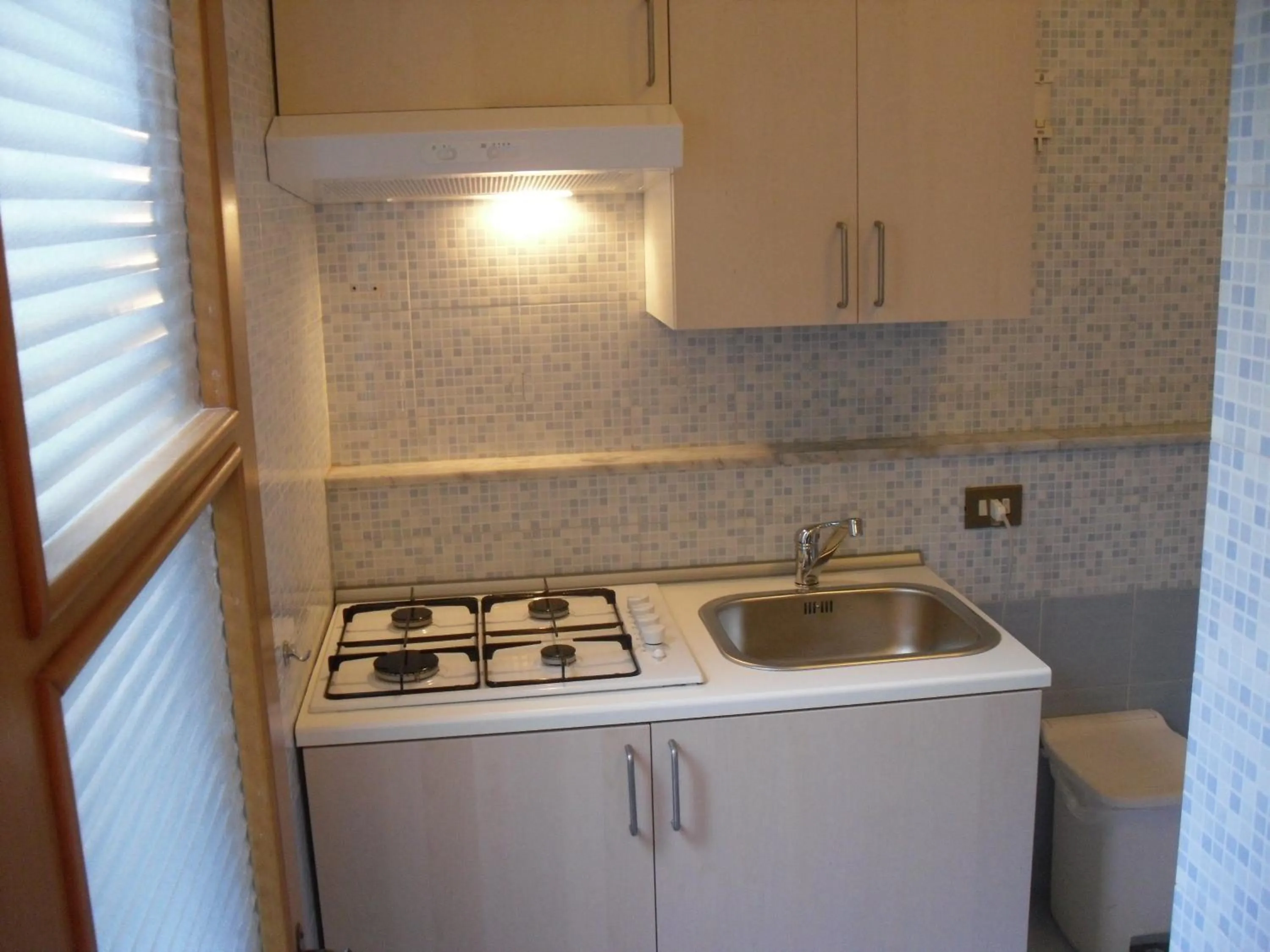 Kitchen or kitchenette in Bed and Breakfast I Vicoletti Di Napoli