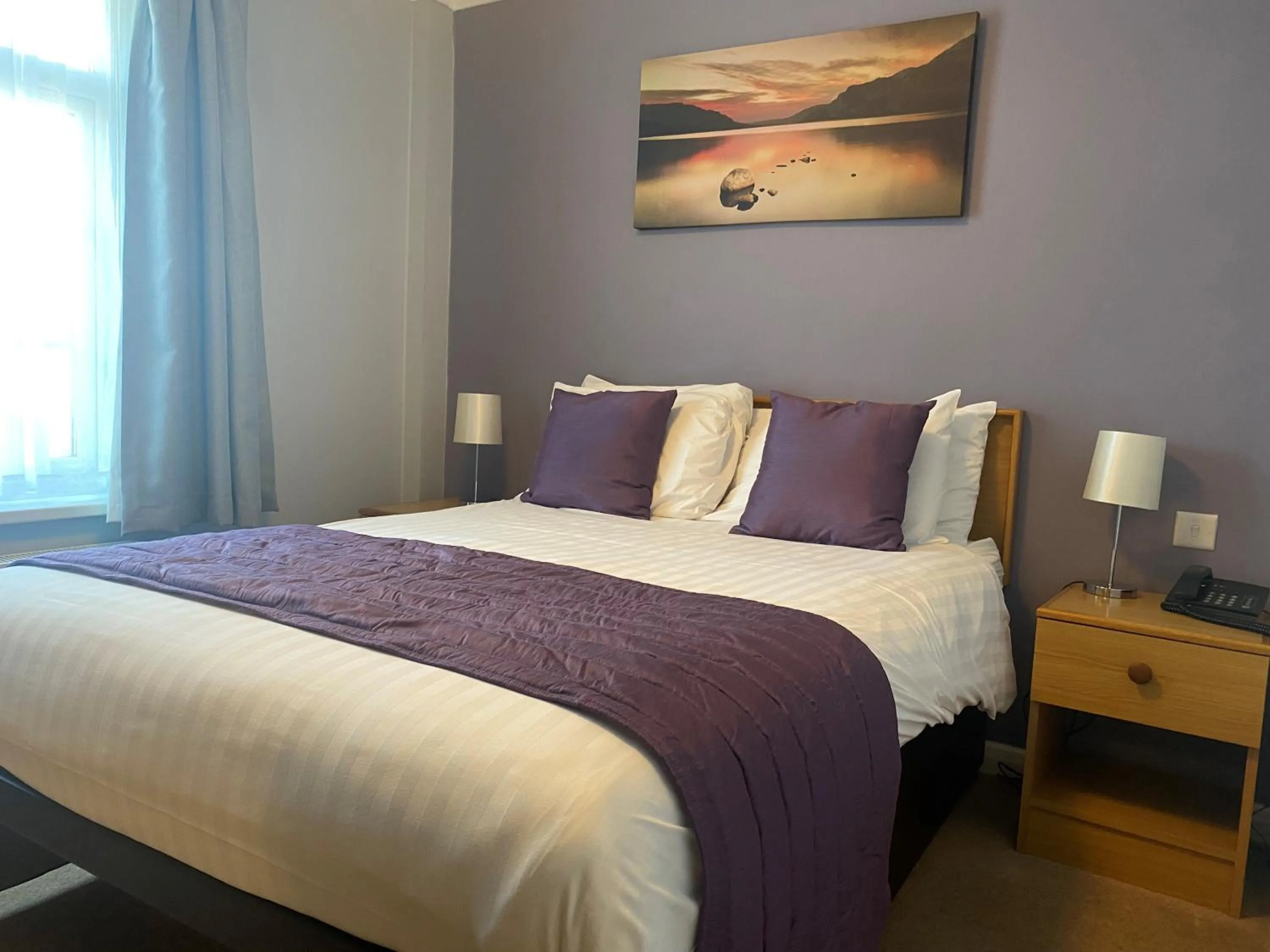 Bed in Exeter Court Hotel