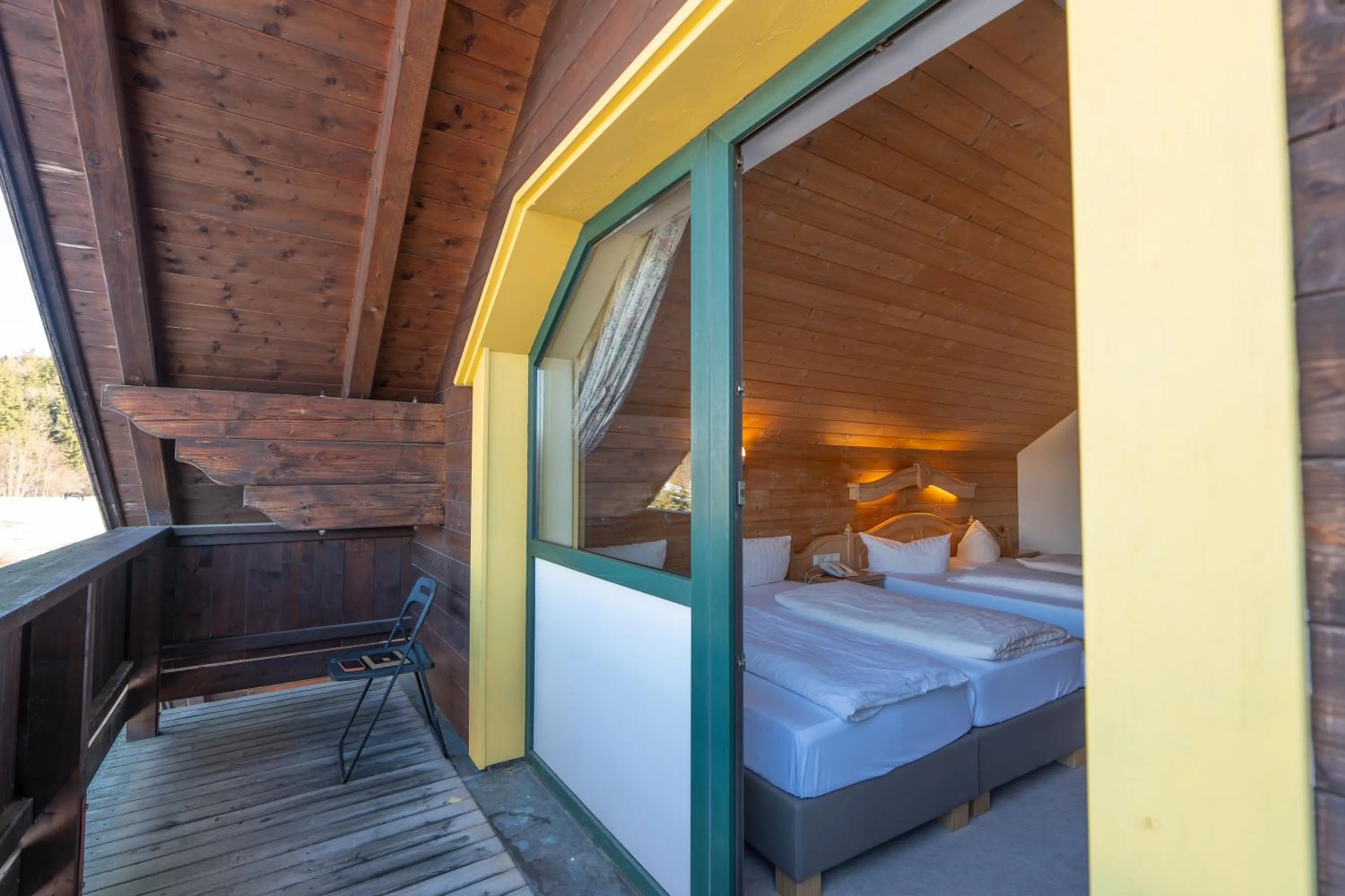 Bed in Hotel Gruberhof Innsbruck Igls B&B